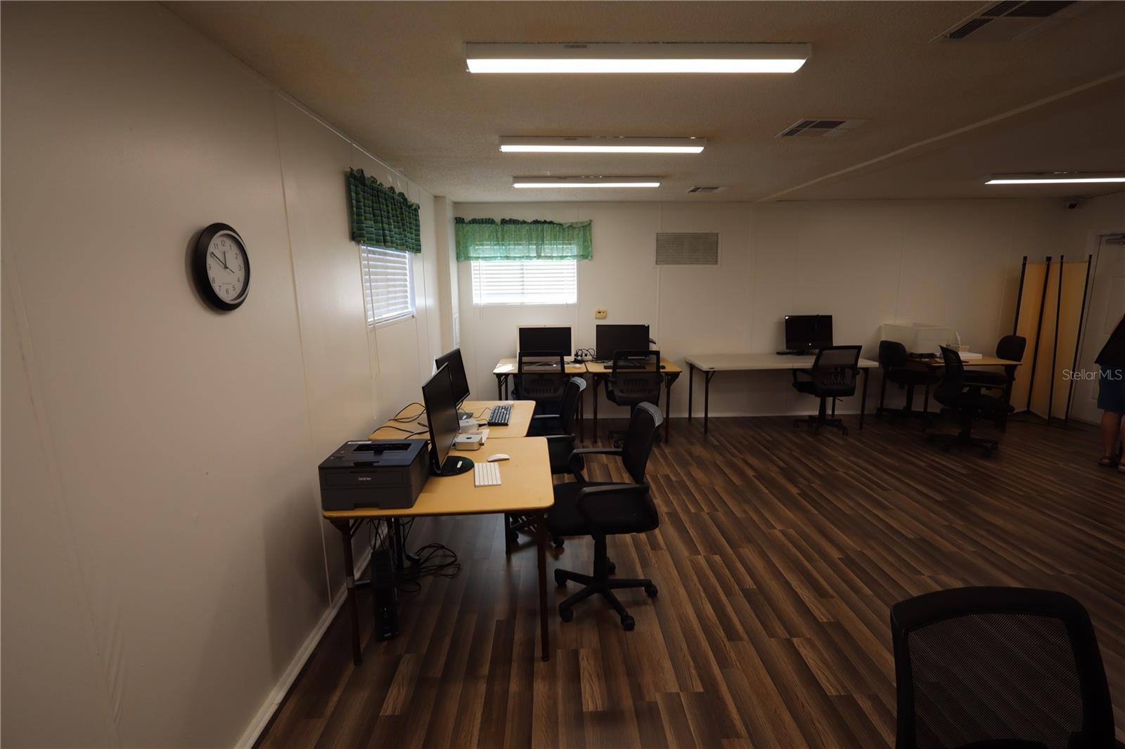 Image 62 of 67 For 2100 Kings Highway 1008