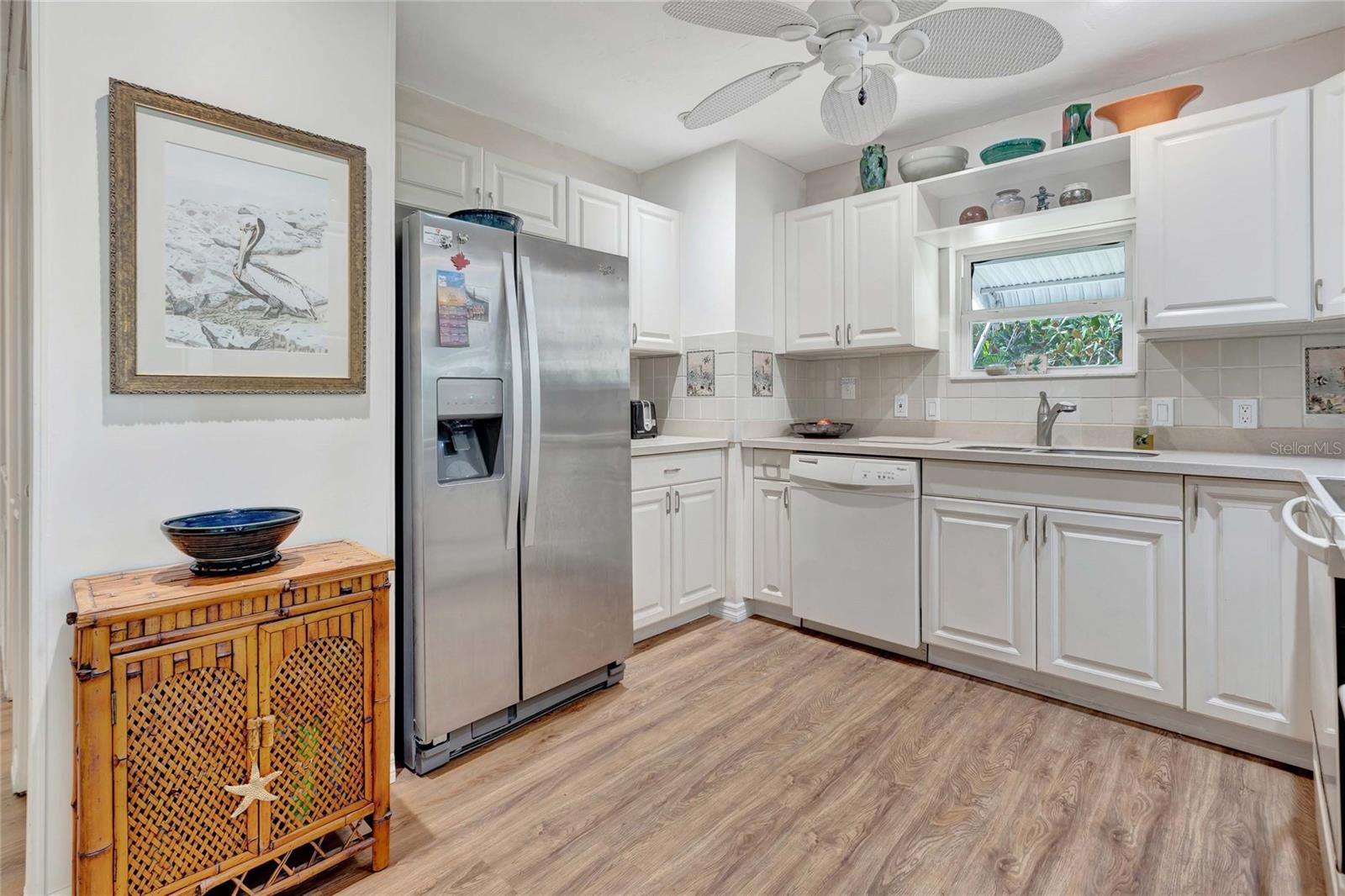 Image 7 of 67 For 2100 Kings Highway 1008