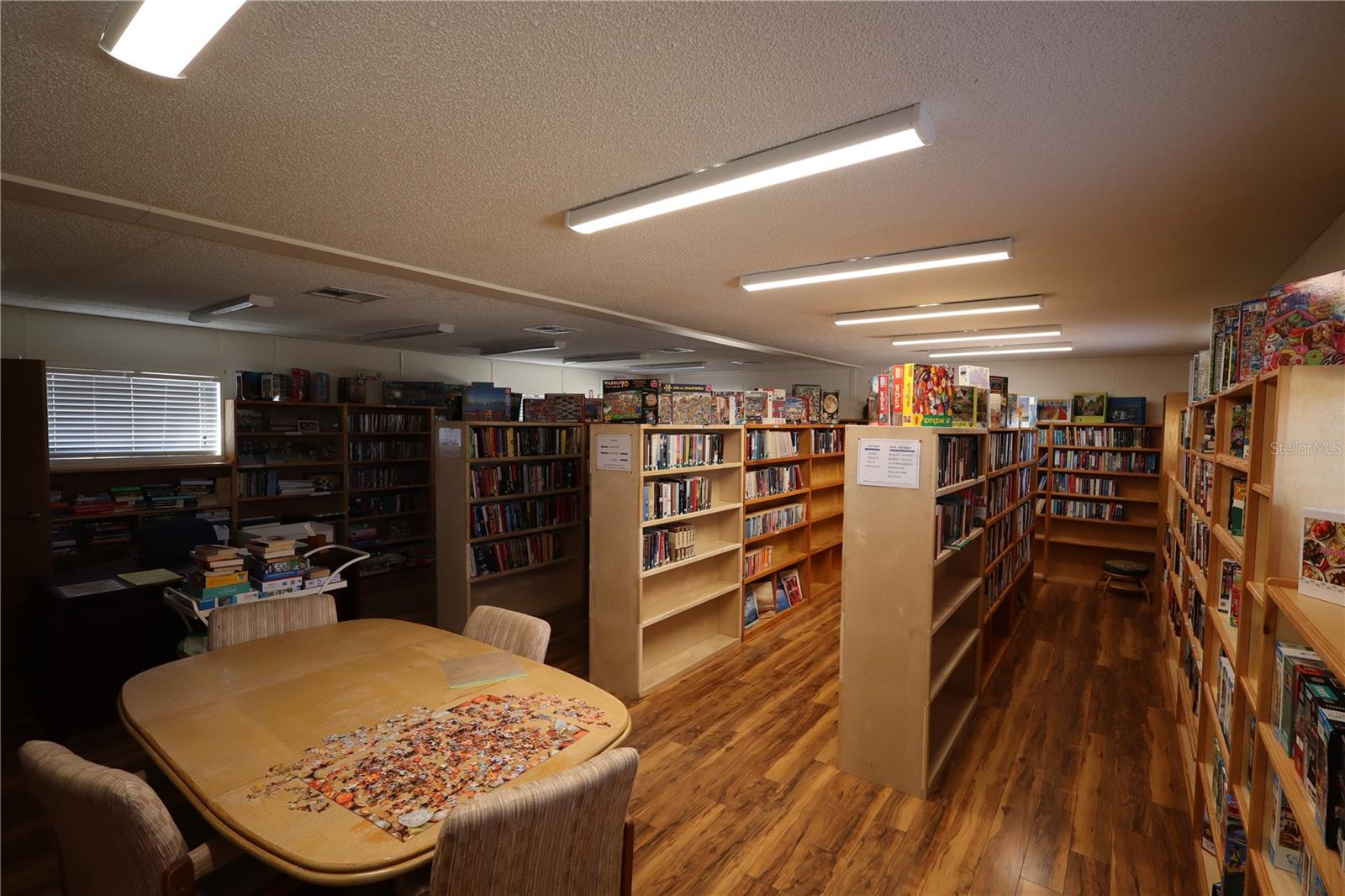 Image 55 of 61 For 2100 Kings Highway 127