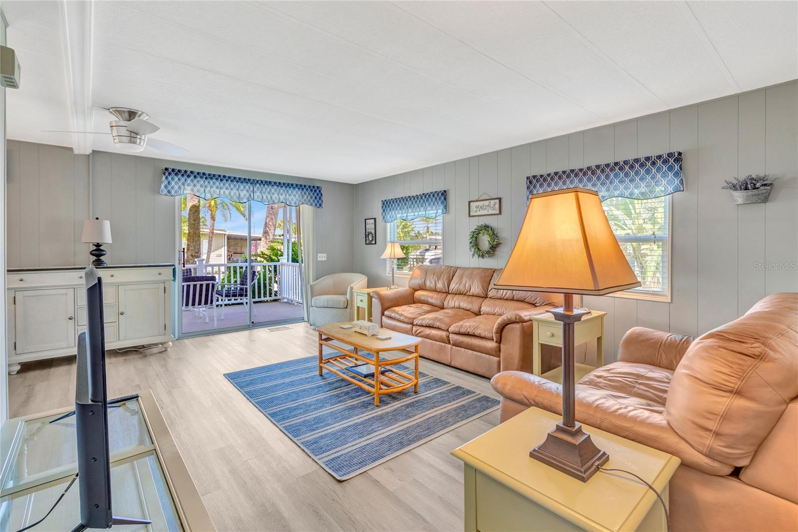 Image 6 of 61 For 2100 Kings Highway 127