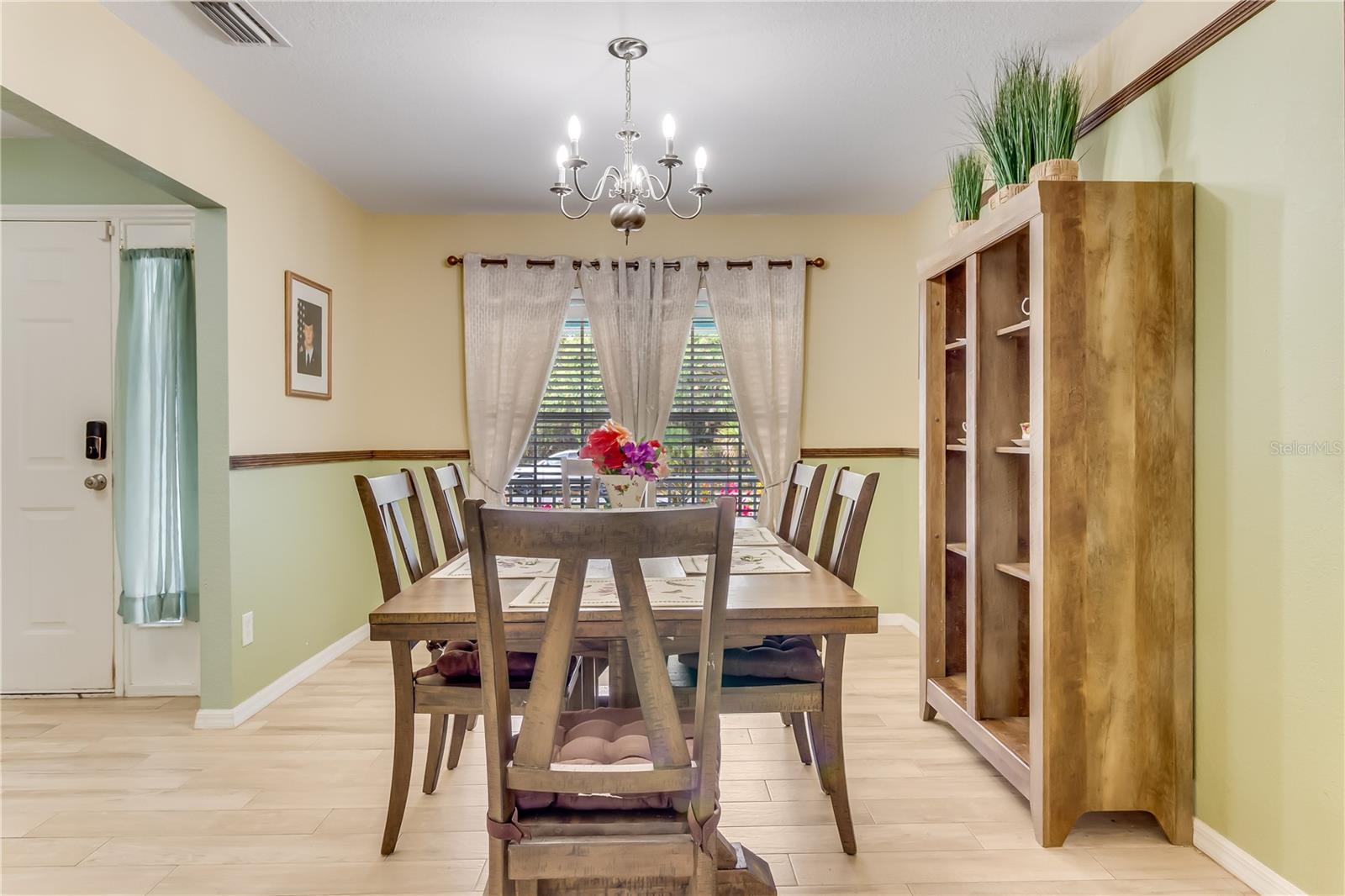 Image 11 of 42 For 5122 Balmor Terrace