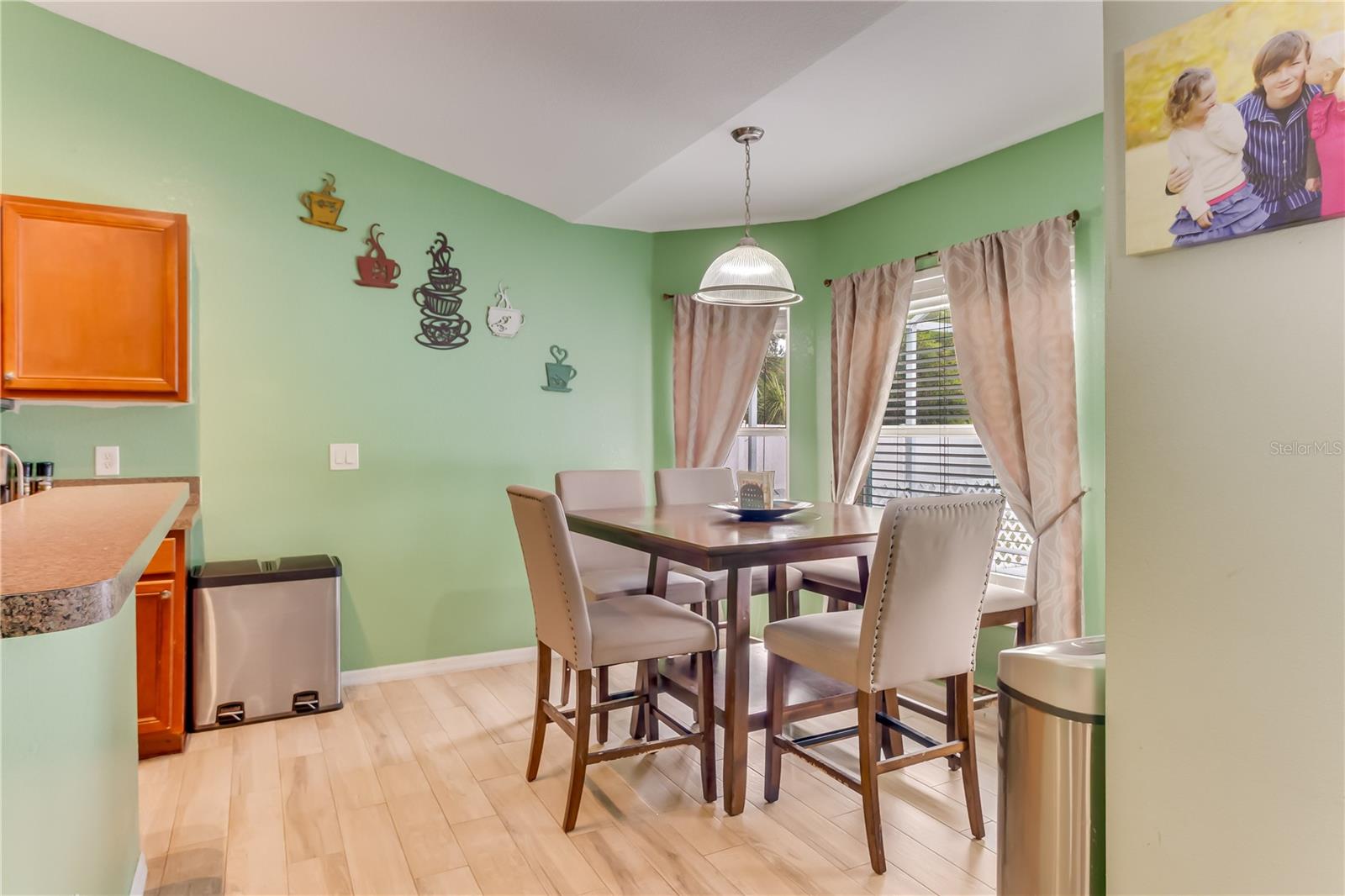 Image 22 of 42 For 5122 Balmor Terrace