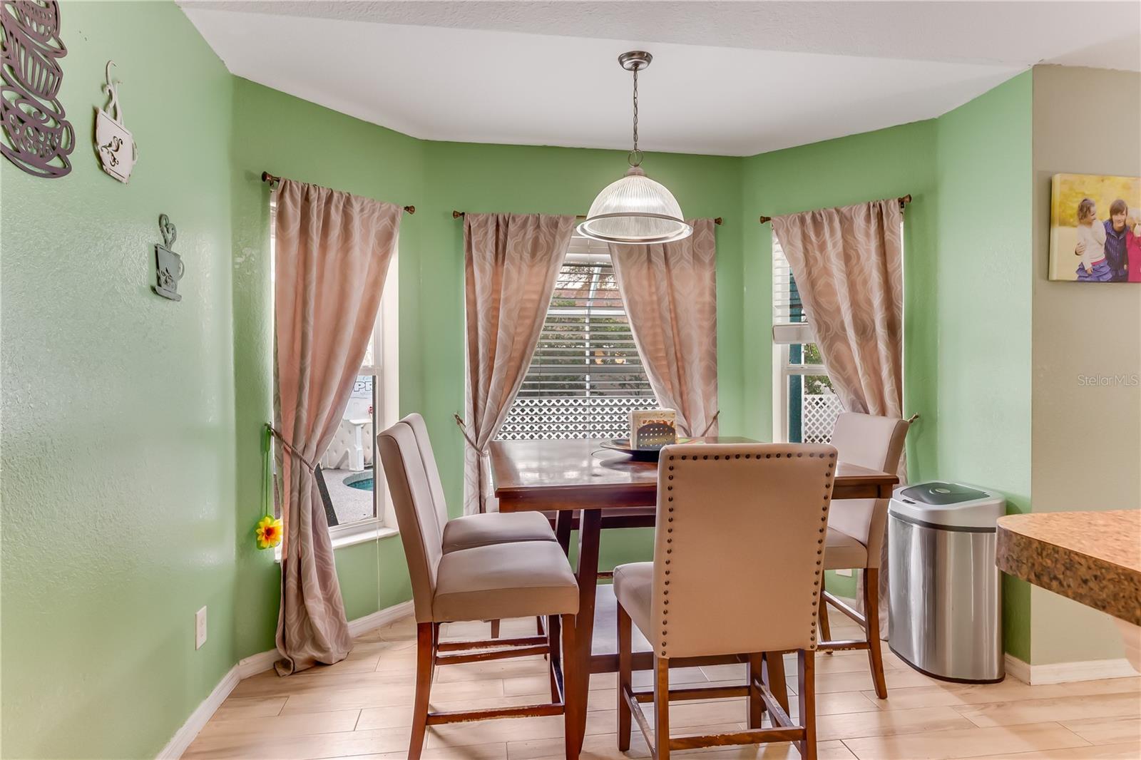 Image 23 of 42 For 5122 Balmor Terrace