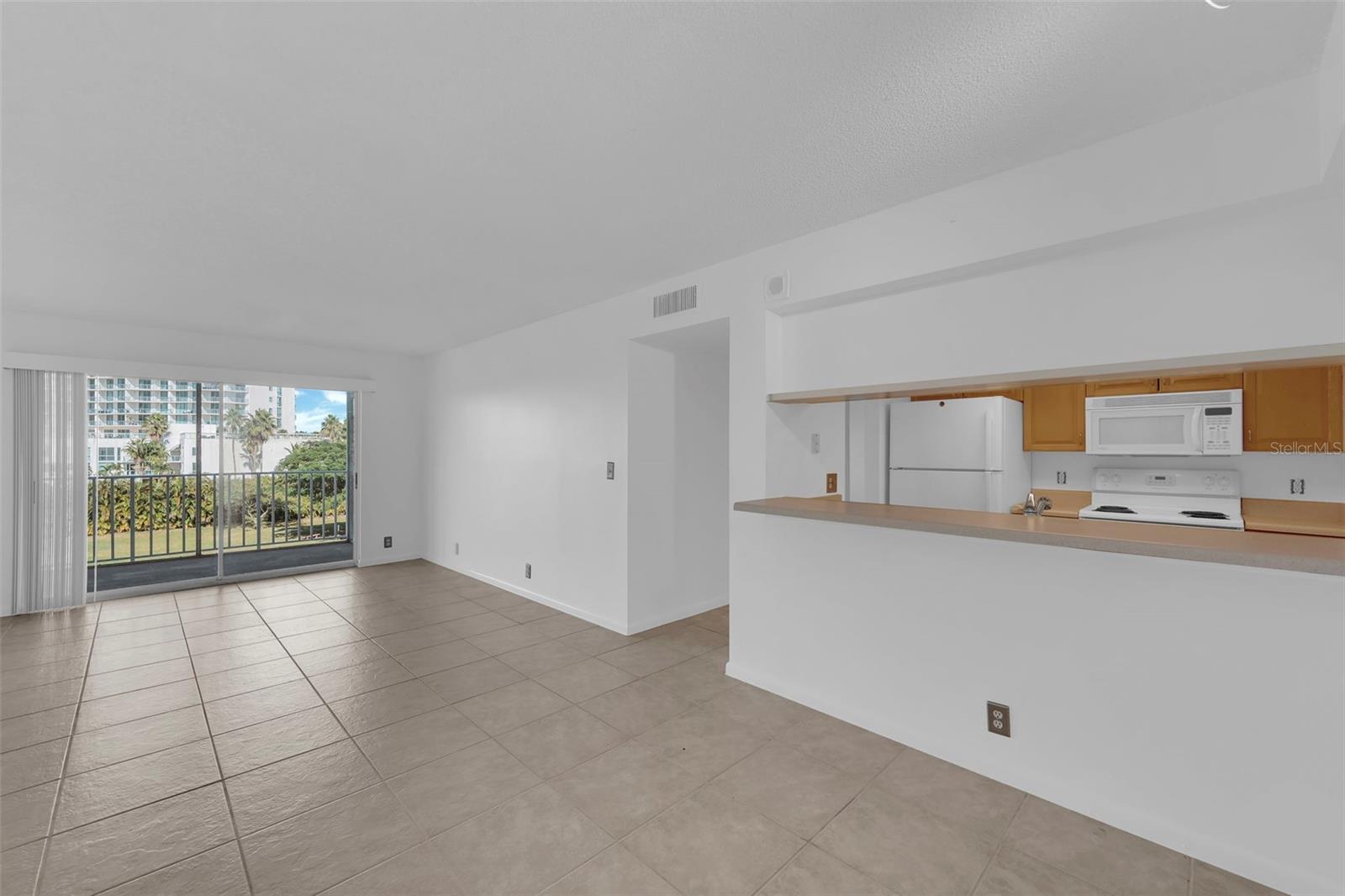 Image 4 of 23 For 2875 Palm Beach Boulevard 205