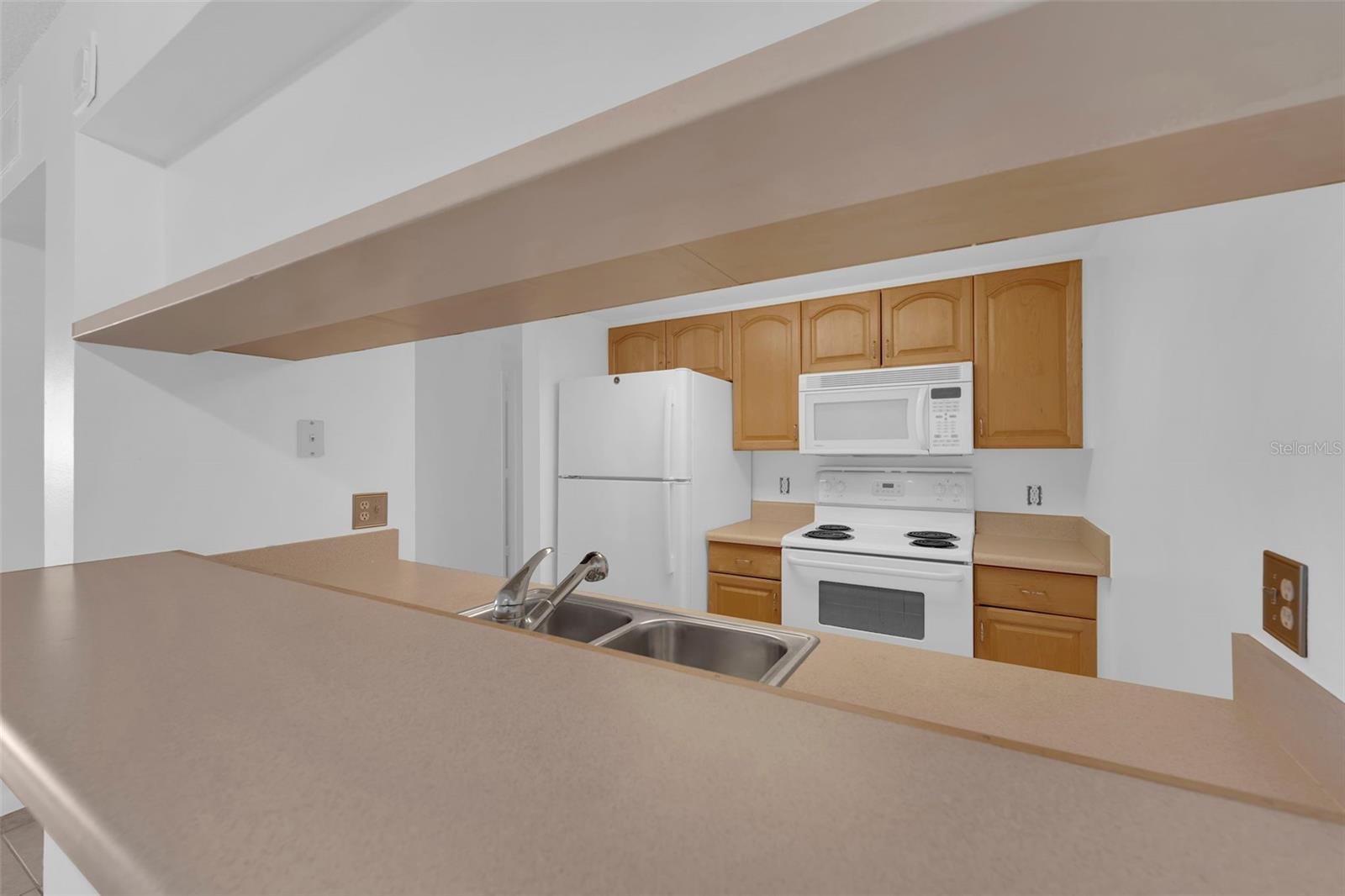 Image 7 of 23 For 2875 Palm Beach Boulevard 205