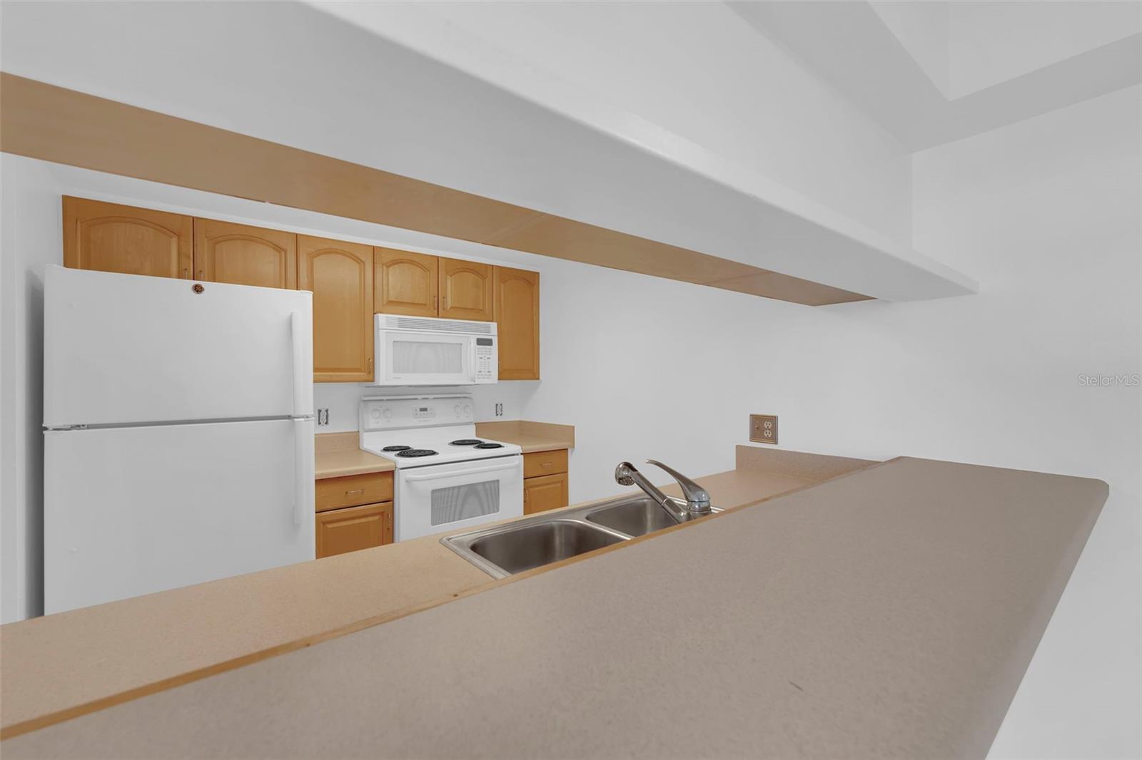 Image 8 of 23 For 2875 Palm Beach Boulevard 205