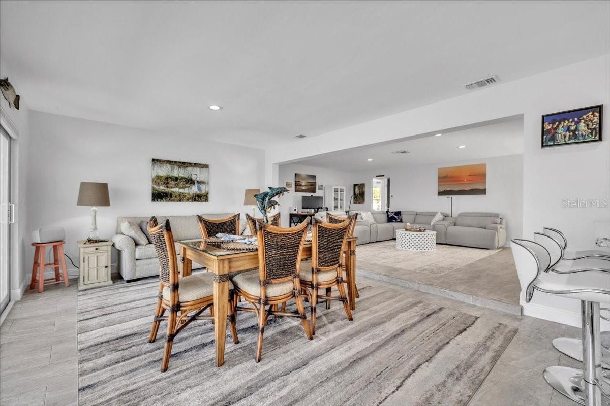 Listing photo id 18 for 24260 Henry Morgan Boulevard