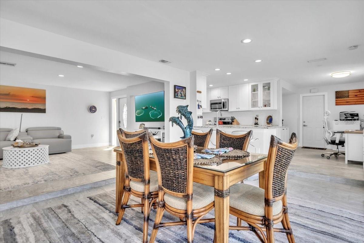 Listing photo id 20 for 24260 Henry Morgan Boulevard