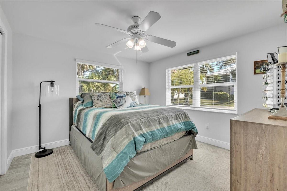 Listing photo id 26 for 24260 Henry Morgan Boulevard