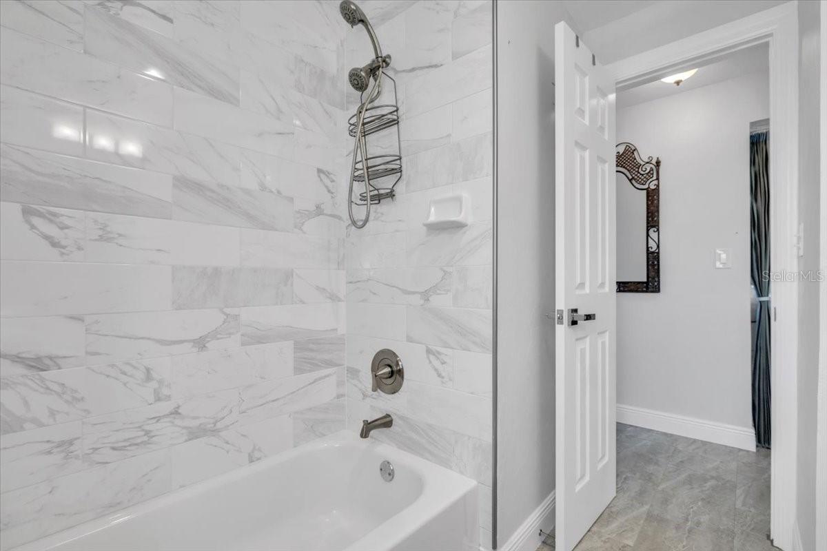 Listing photo id 29 for 24260 Henry Morgan Boulevard