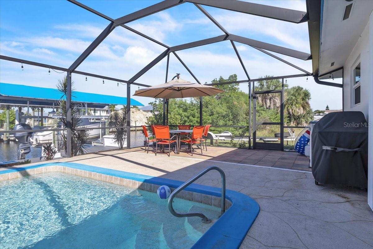 Listing photo id 35 for 24260 Henry Morgan Boulevard