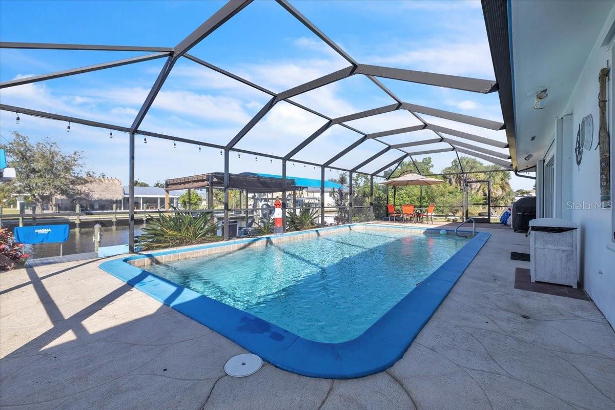 Listing photo id 2 for 24260 Henry Morgan Boulevard