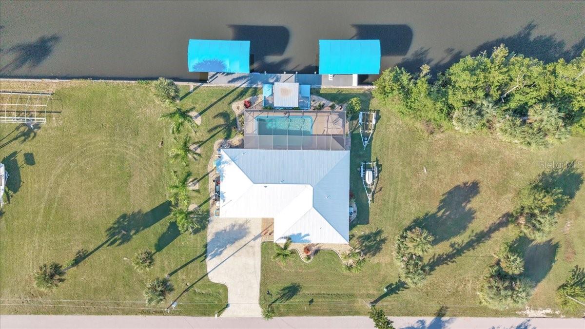 Listing photo id 47 for 24260 Henry Morgan Boulevard