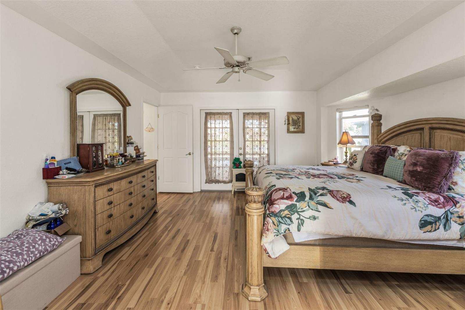 Image 20 of 85 For 259 Viceroy Terrace