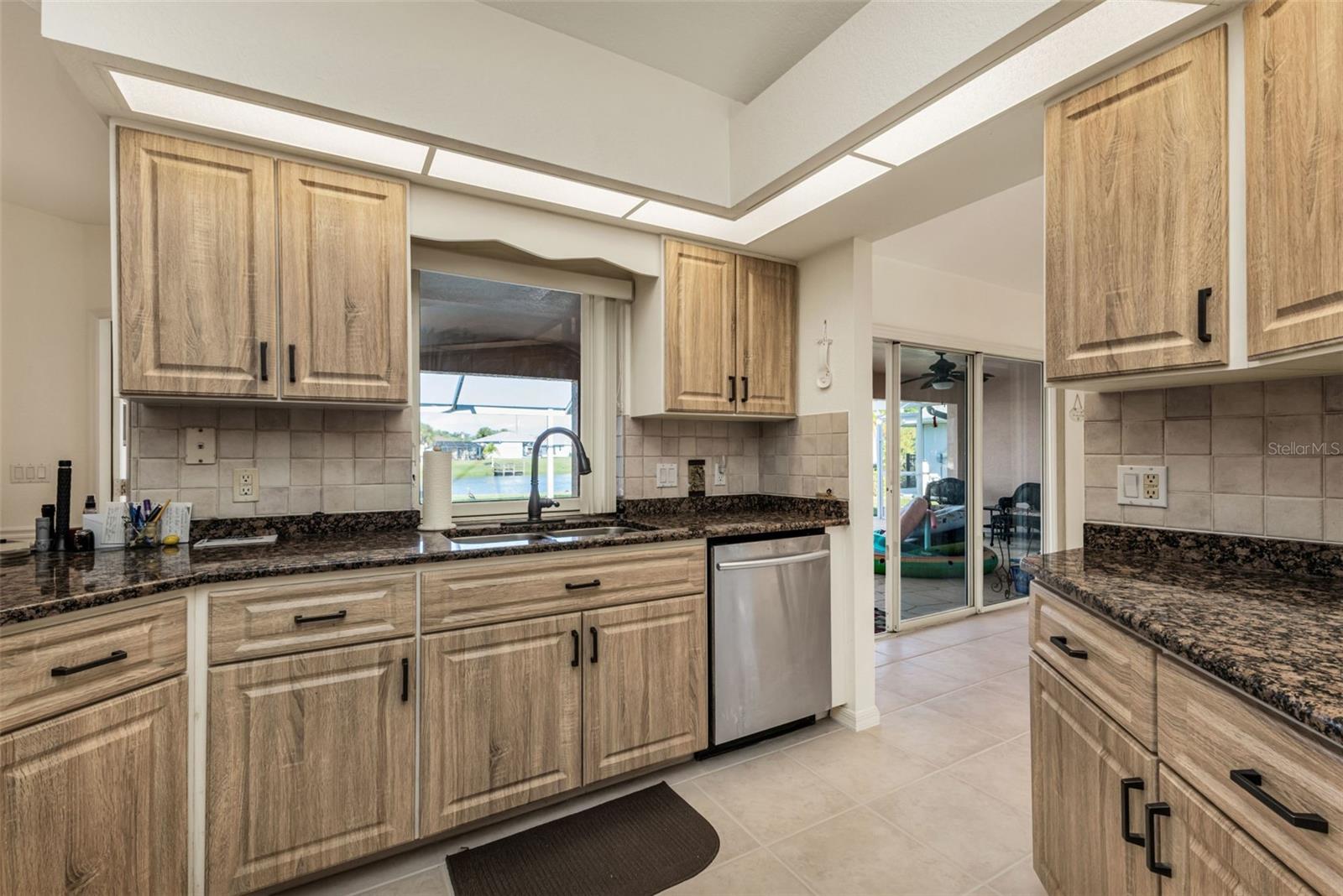 Image 31 of 85 For 259 Viceroy Terrace