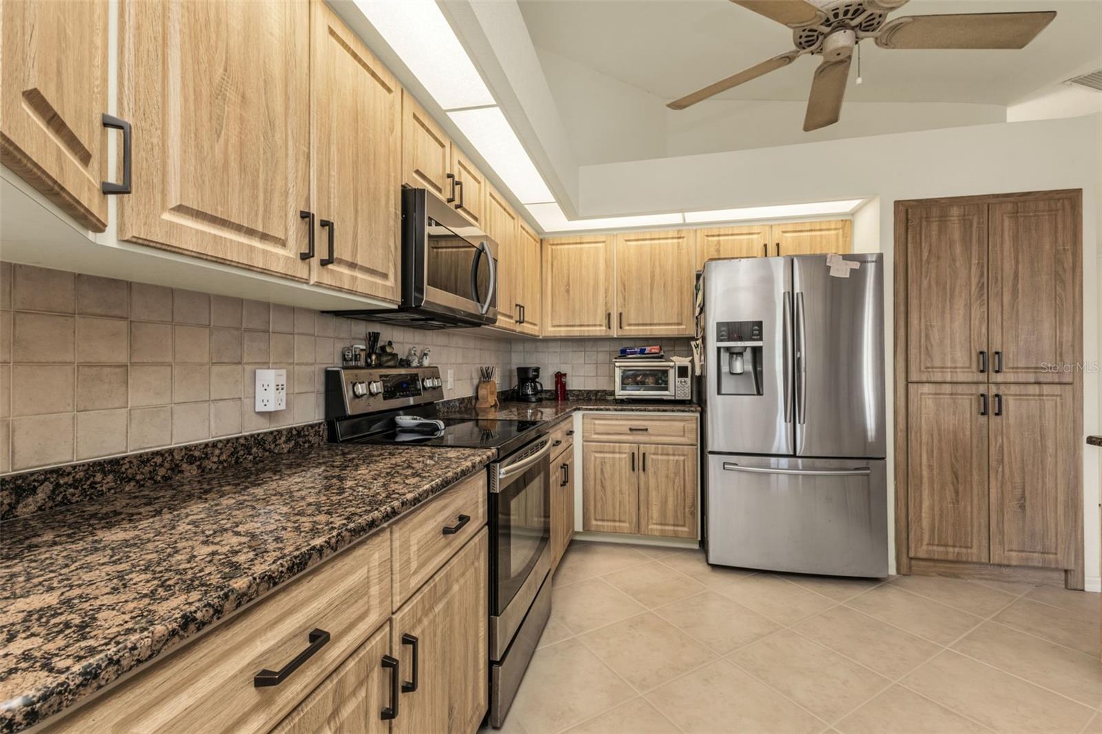 Image 34 of 85 For 259 Viceroy Terrace