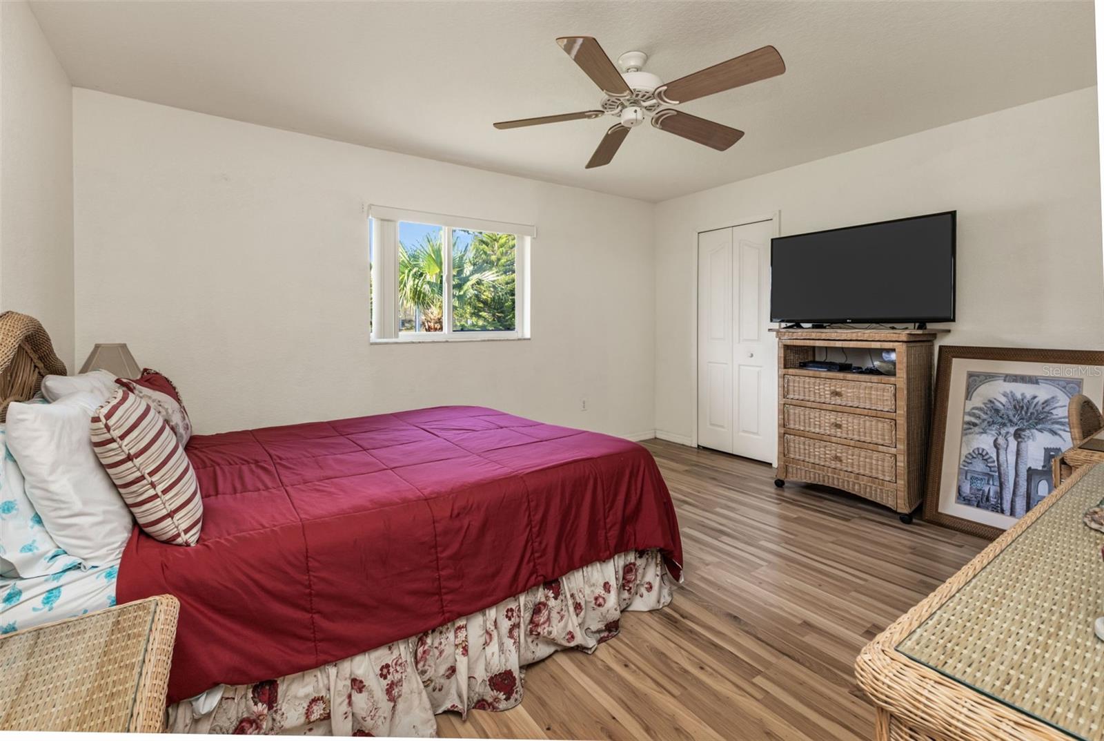 Image 36 of 85 For 259 Viceroy Terrace