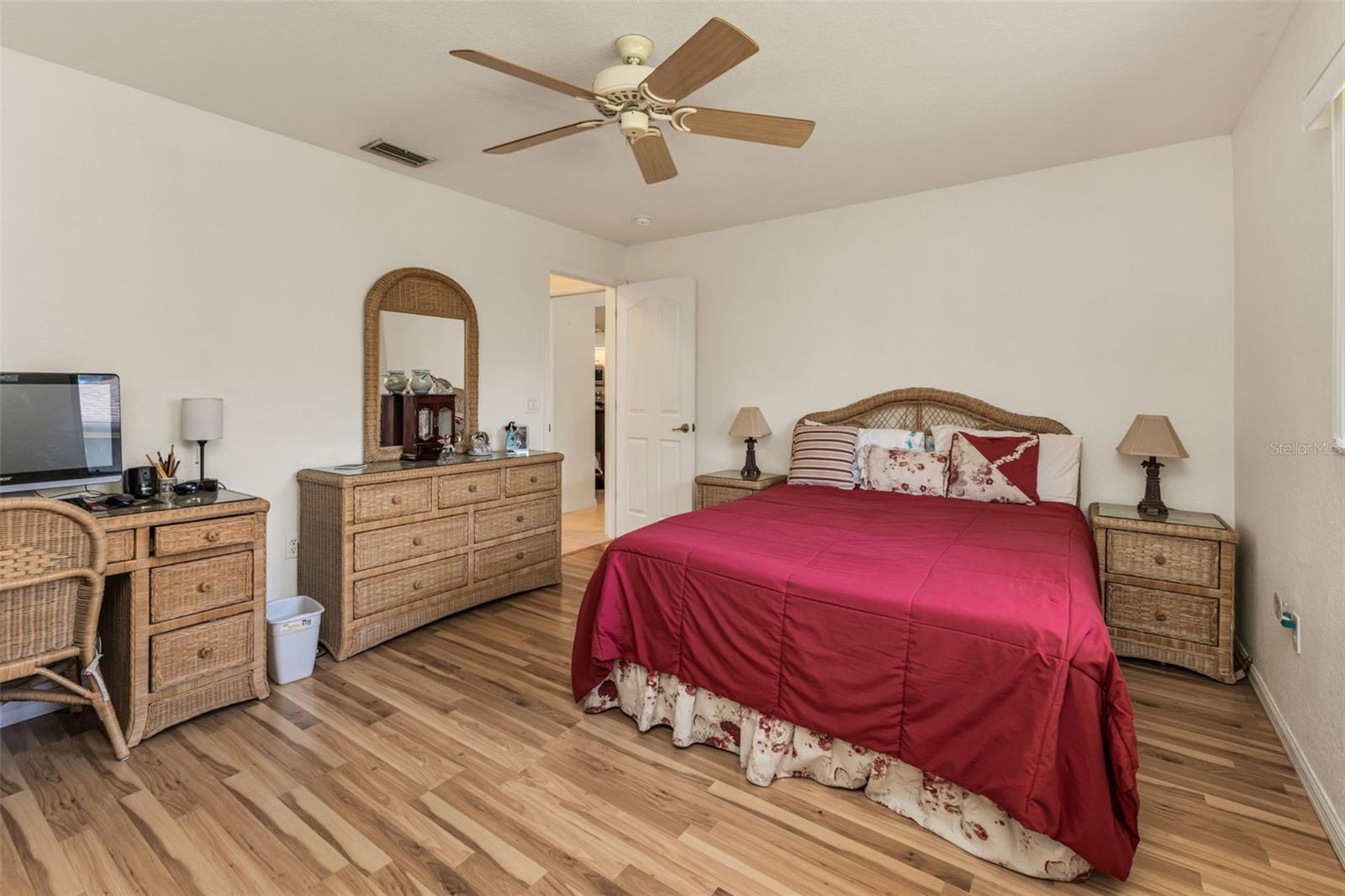 Image 37 of 85 For 259 Viceroy Terrace