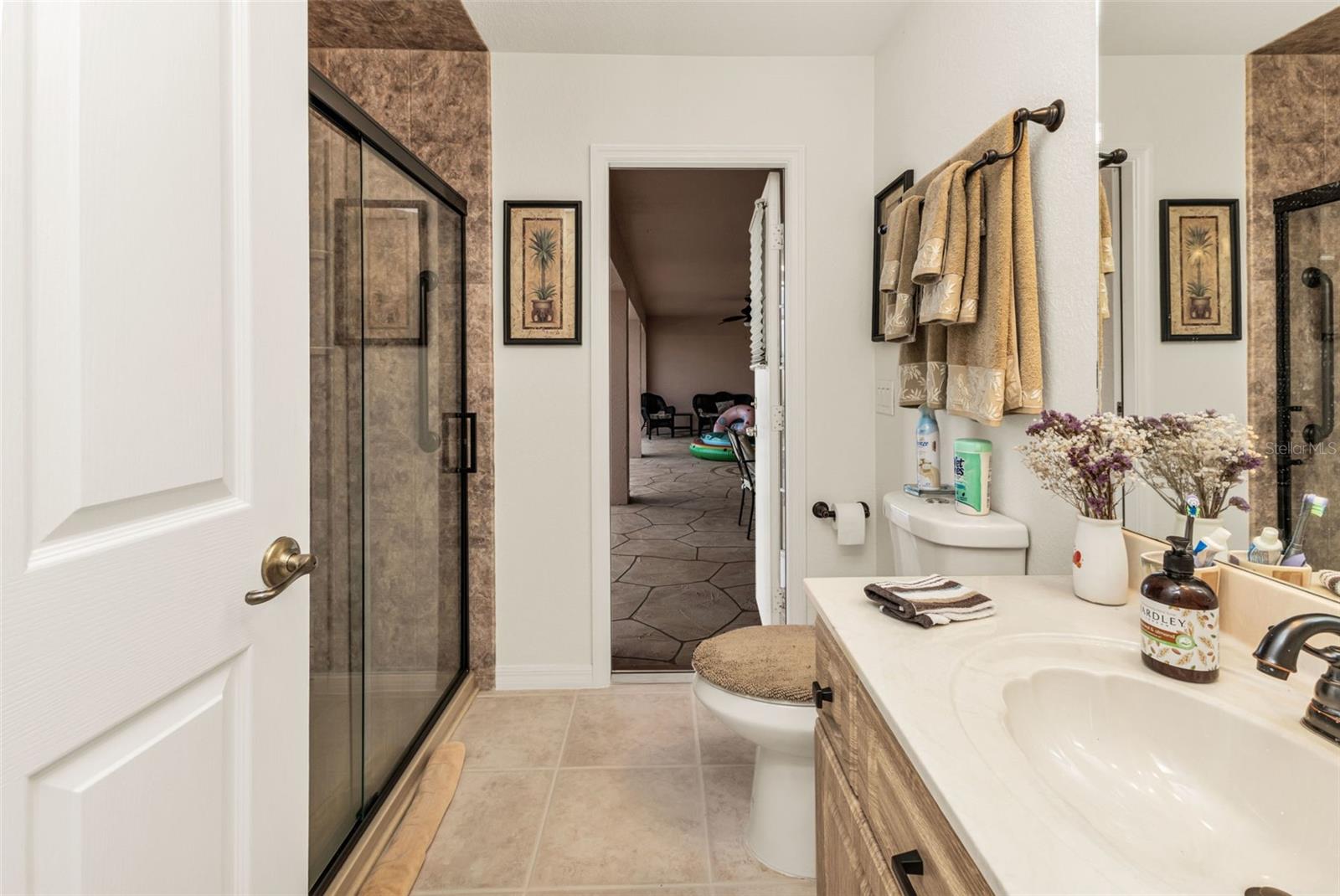 Image 40 of 85 For 259 Viceroy Terrace