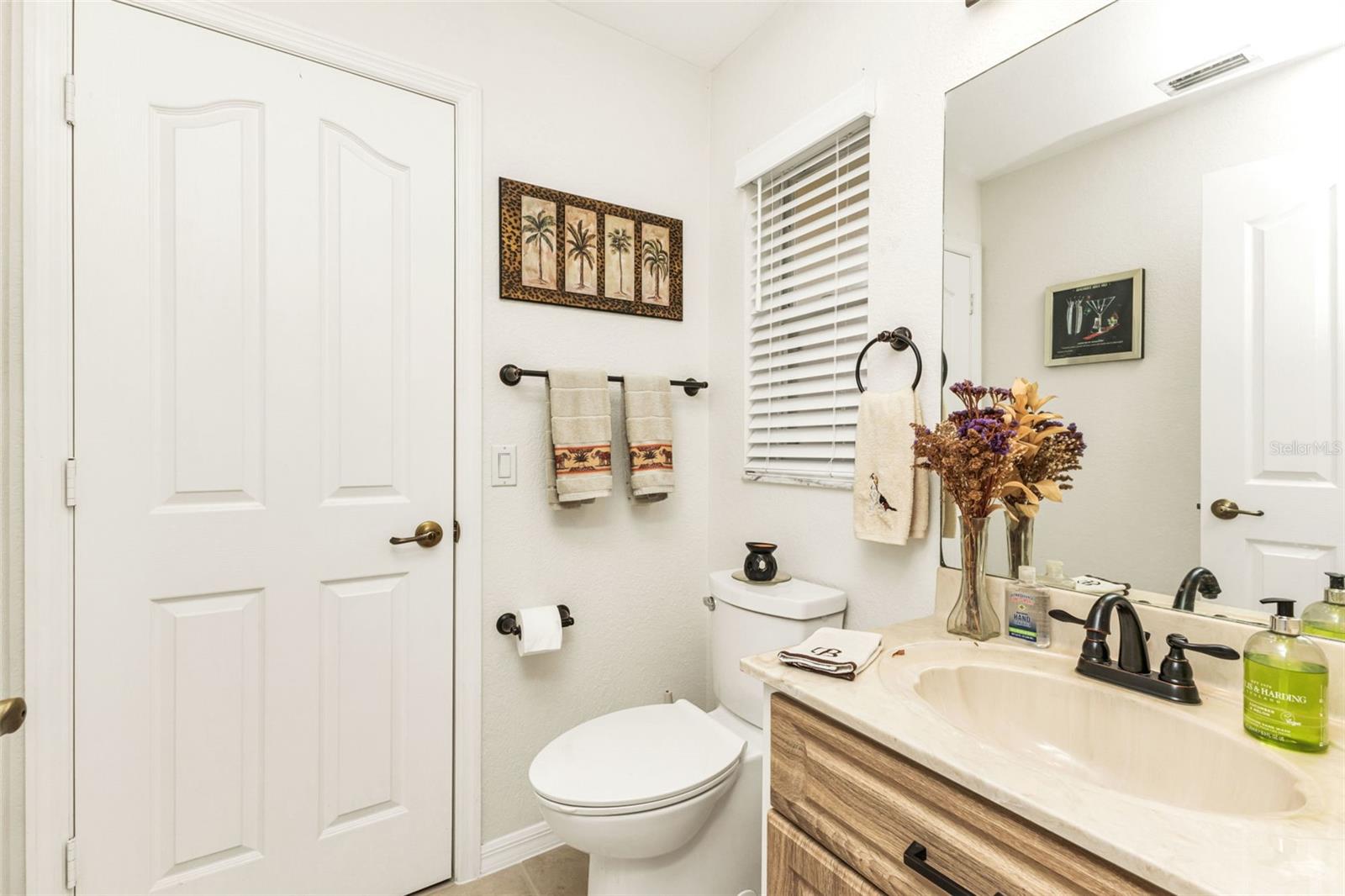 Image 45 of 85 For 259 Viceroy Terrace