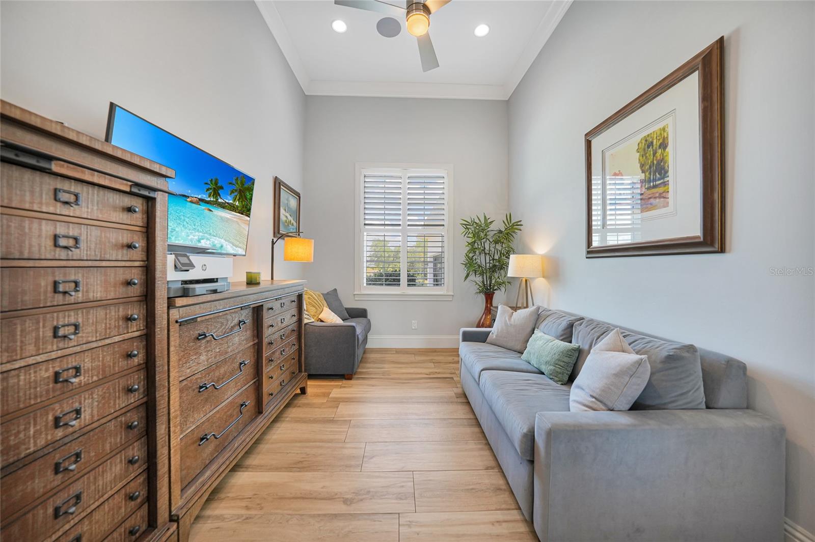 Image 28 of 47 For 3690 Como Street