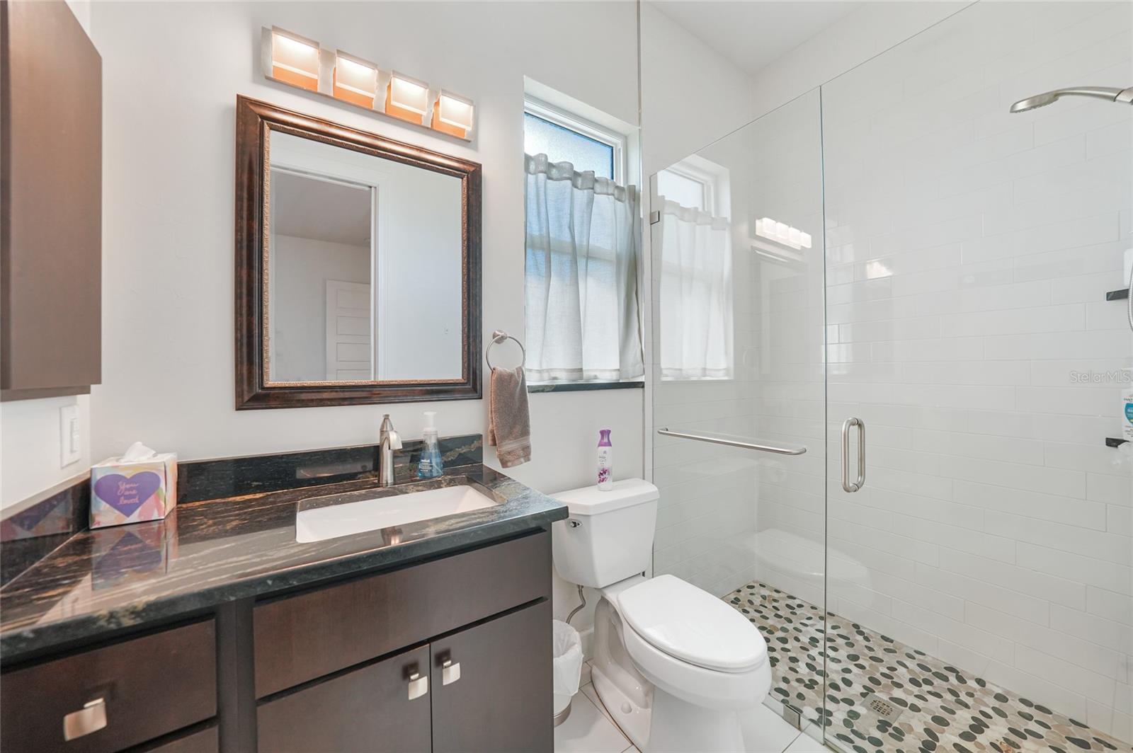 Image 36 of 47 For 3690 Como Street