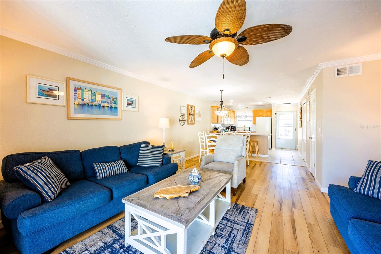 Image 15 of 48 For 6777 Winkler Road 150