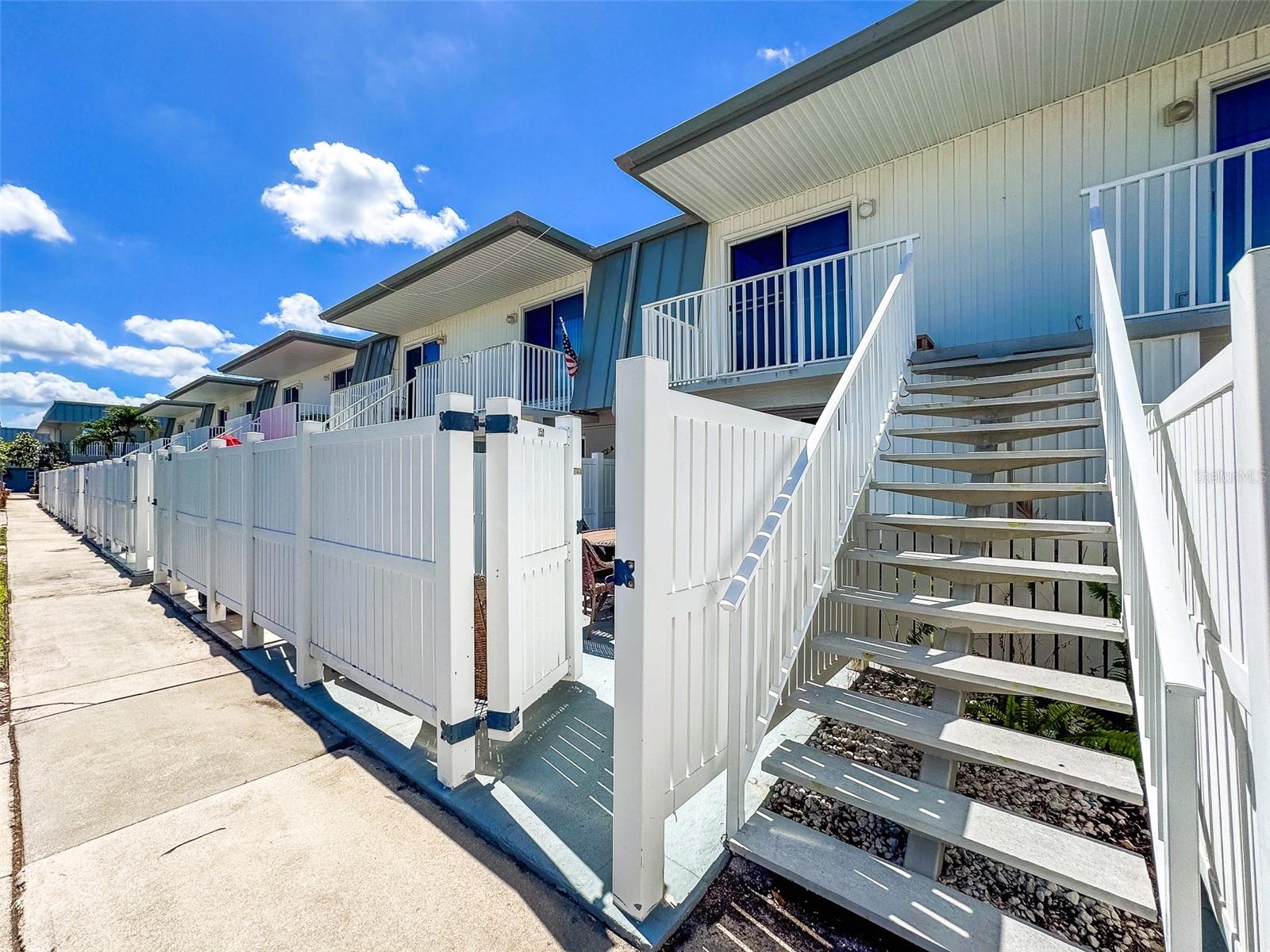 Image 30 of 48 For 6777 Winkler Road 150