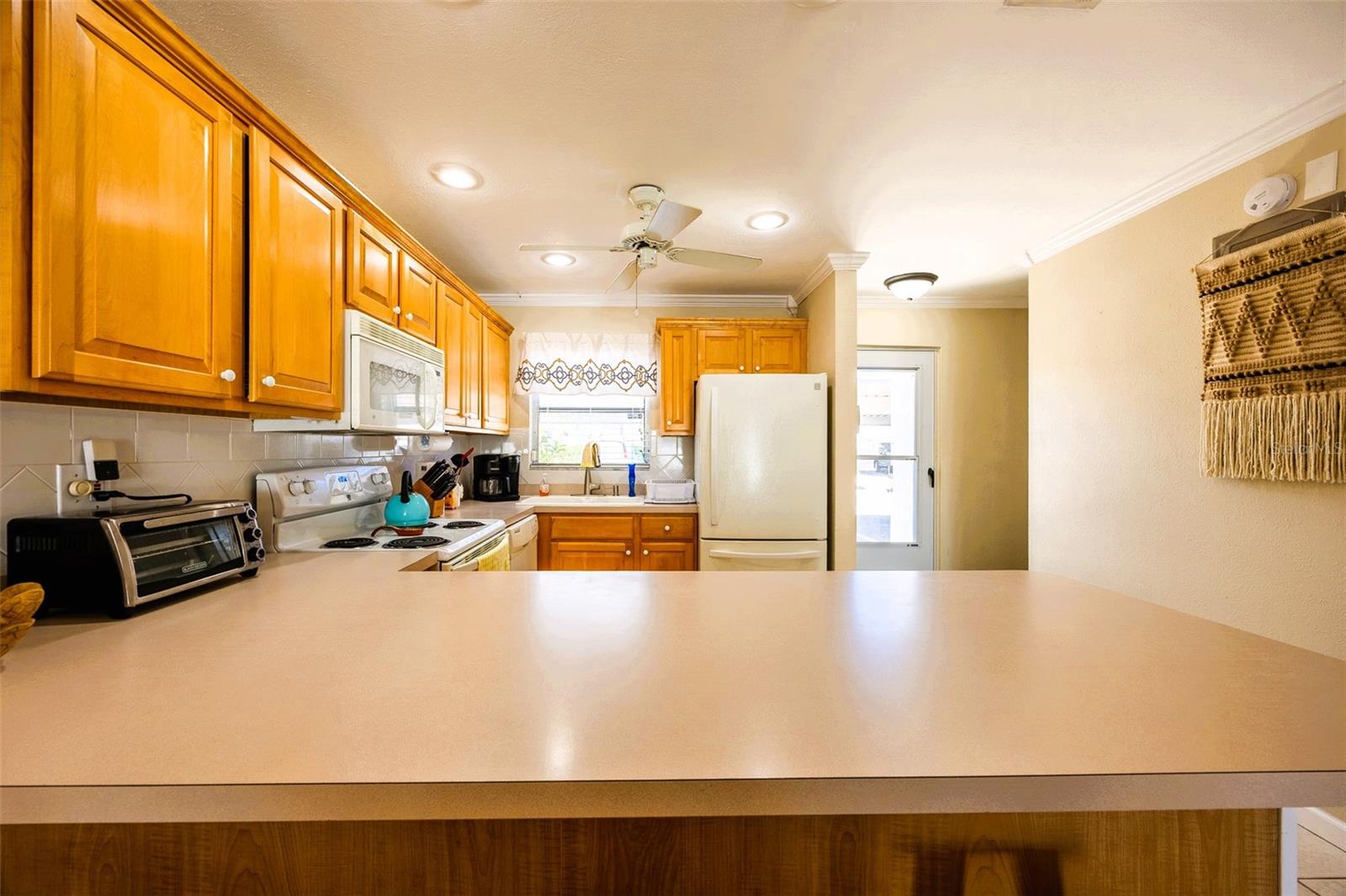 Image 5 of 48 For 6777 Winkler Road 150