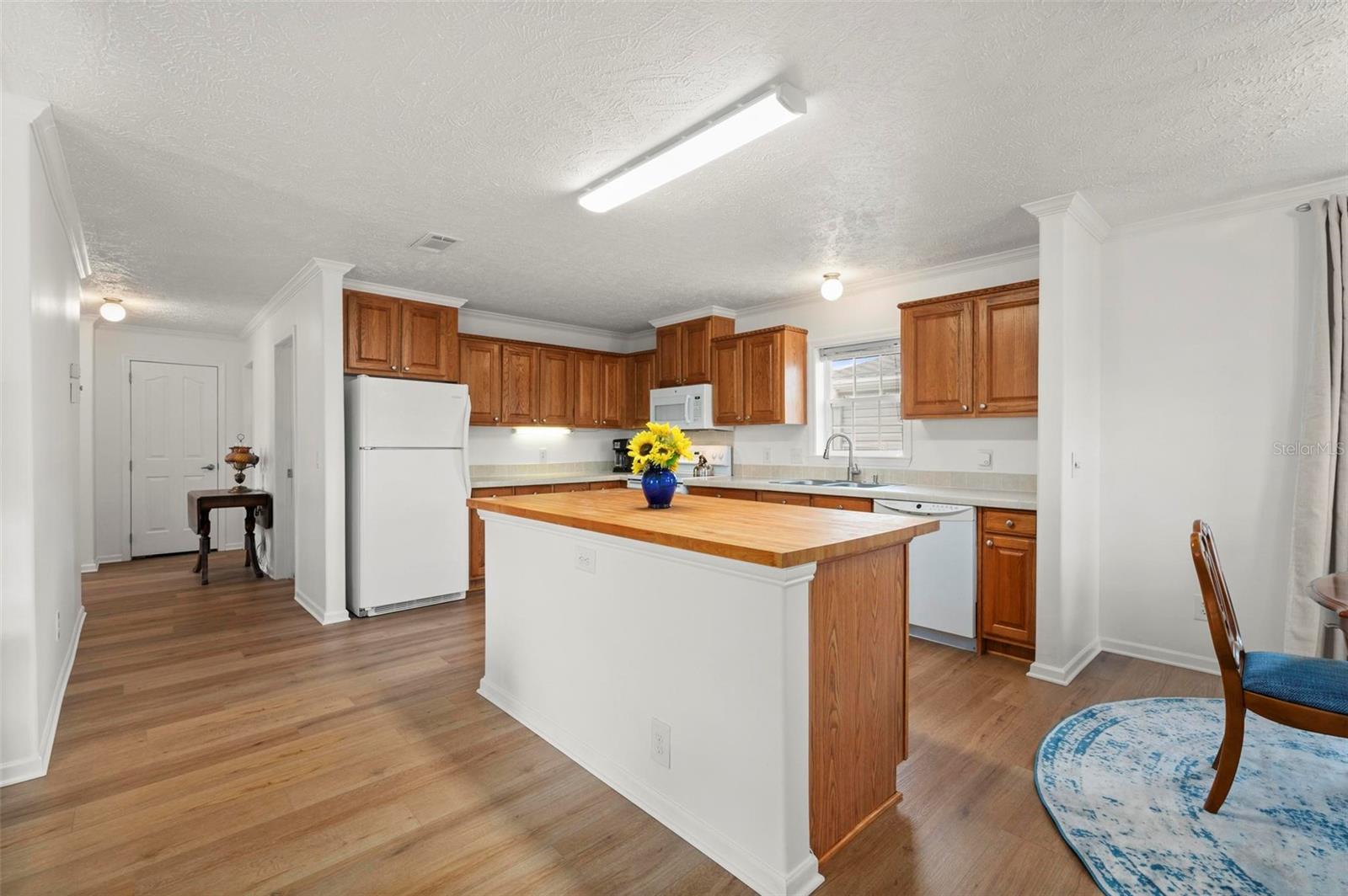 Image 13 of 53 For 1000 Kings Highway 295