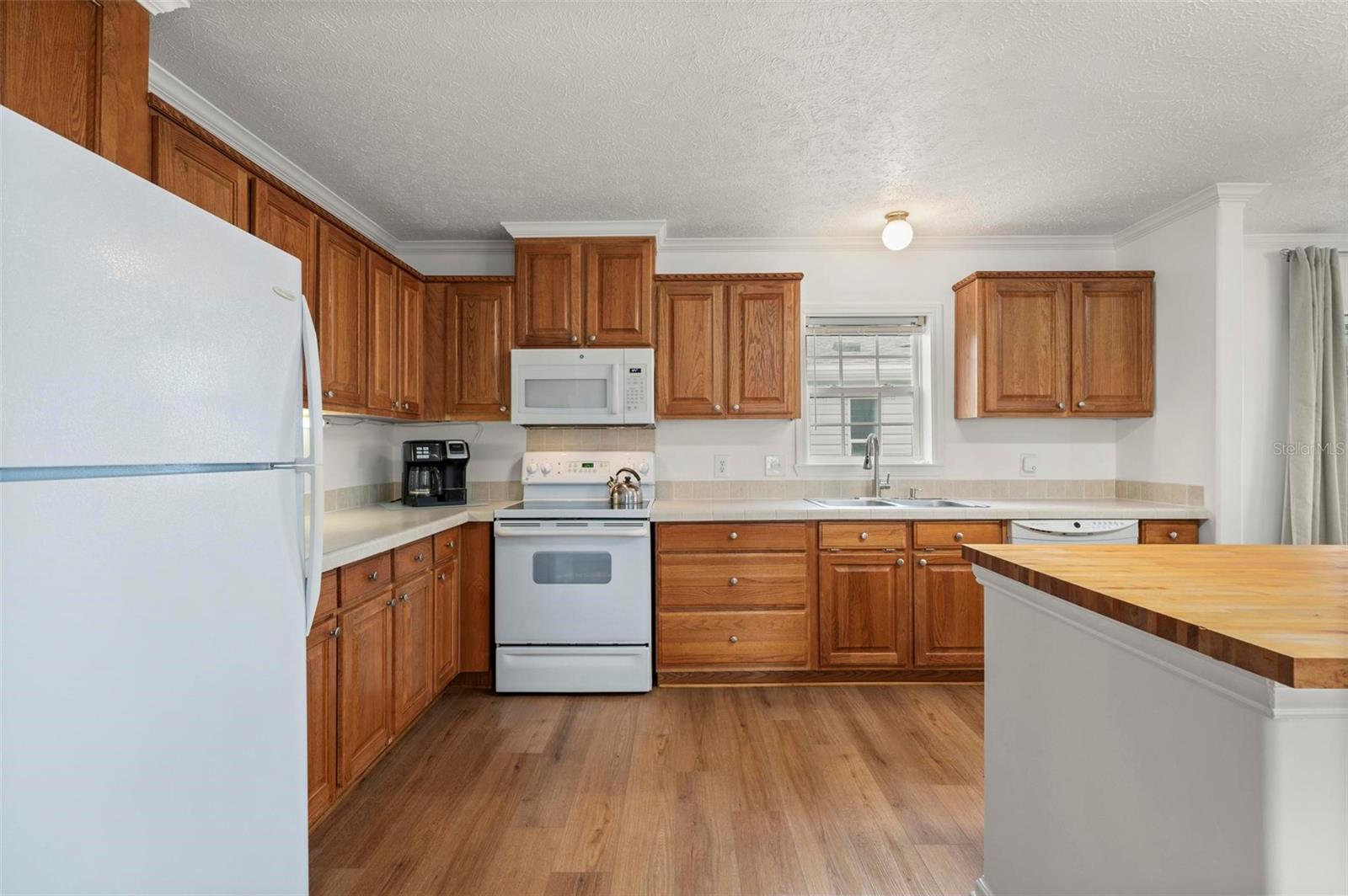 Image 14 of 53 For 1000 Kings Highway 295