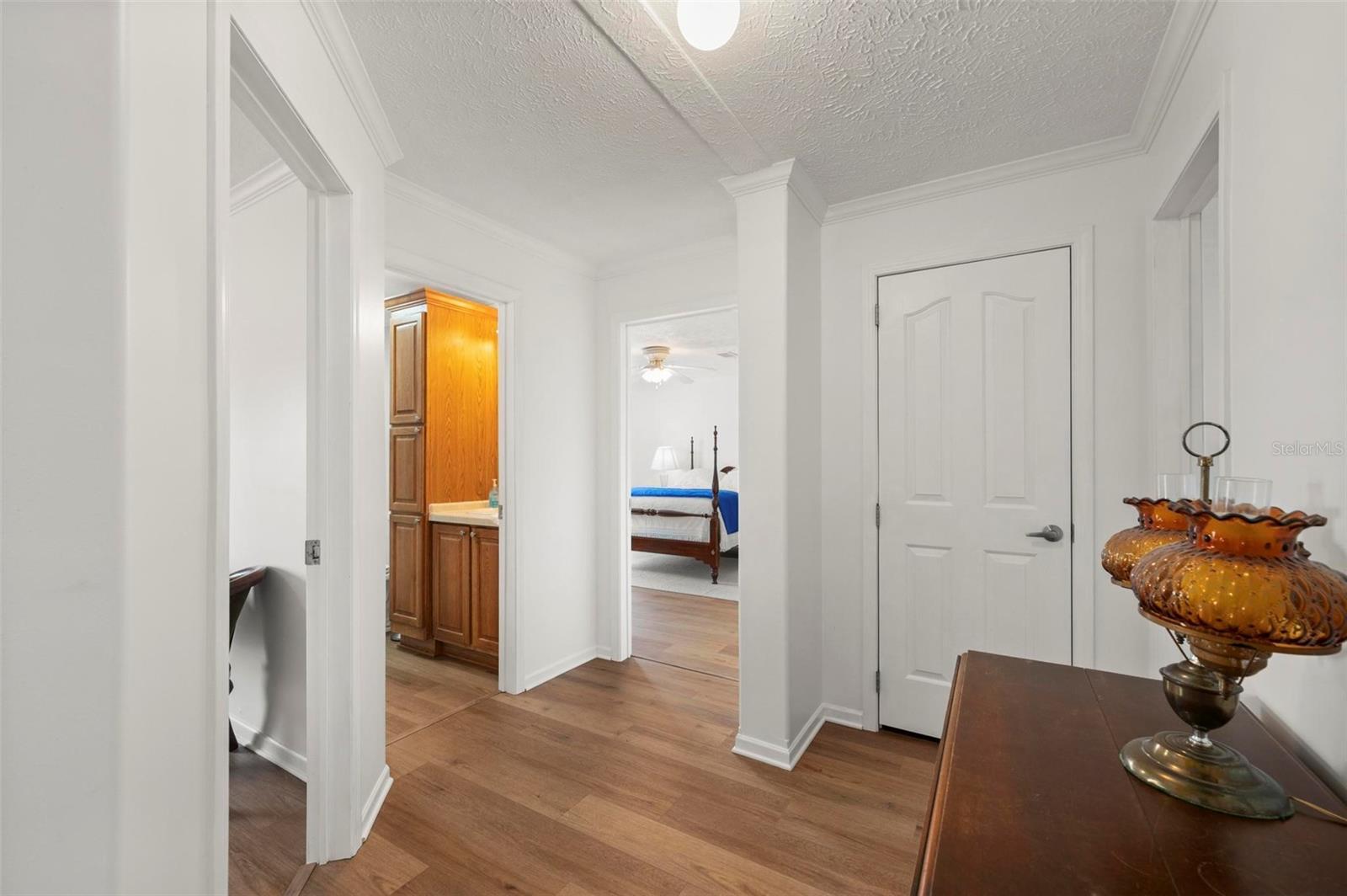 Image 19 of 53 For 1000 Kings Highway 295