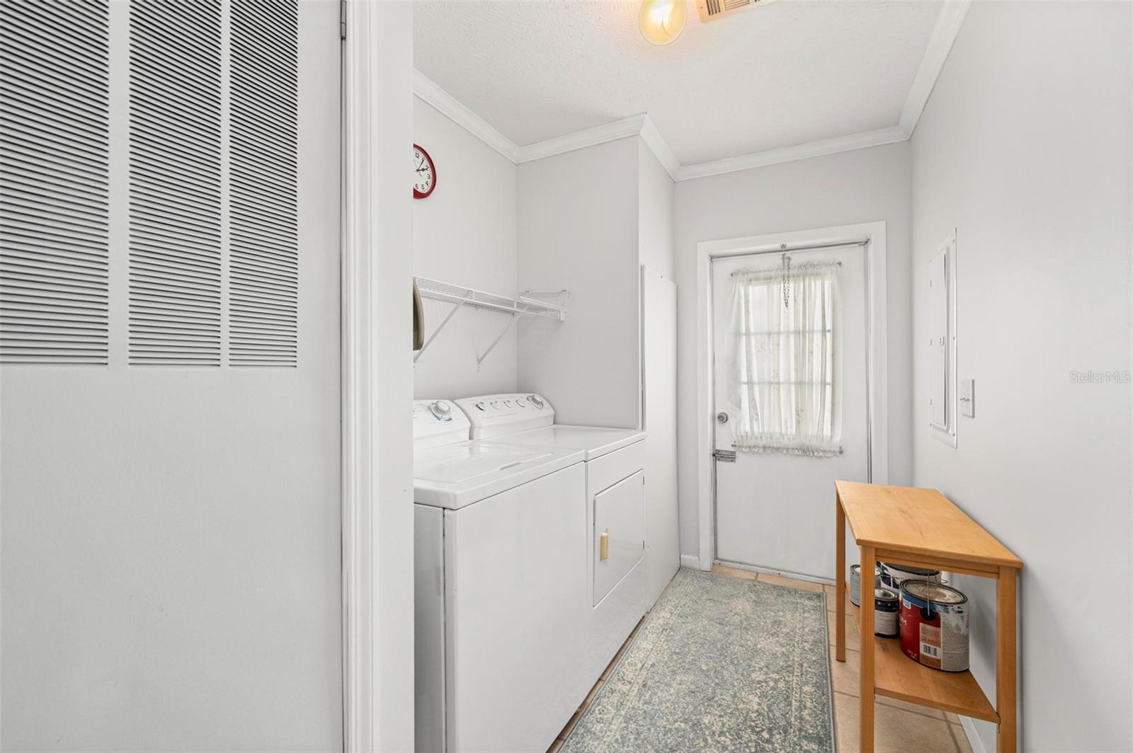 Image 33 of 53 For 1000 Kings Highway 295