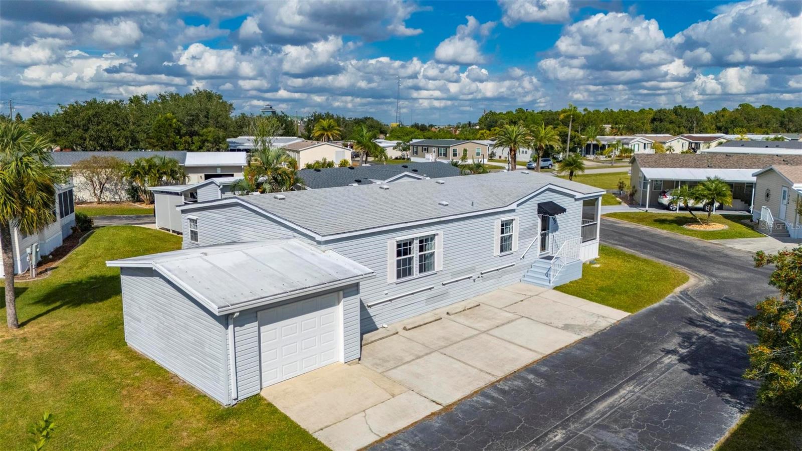 Image 37 of 53 For 1000 Kings Highway 295