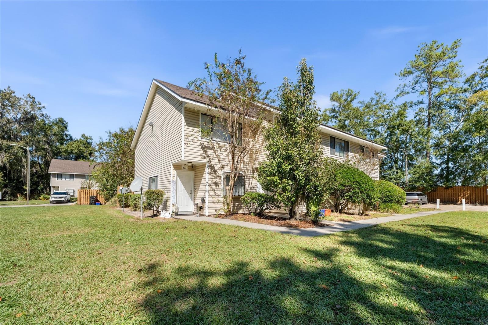 Image 22 of 22 For 825 60th Terrace 825