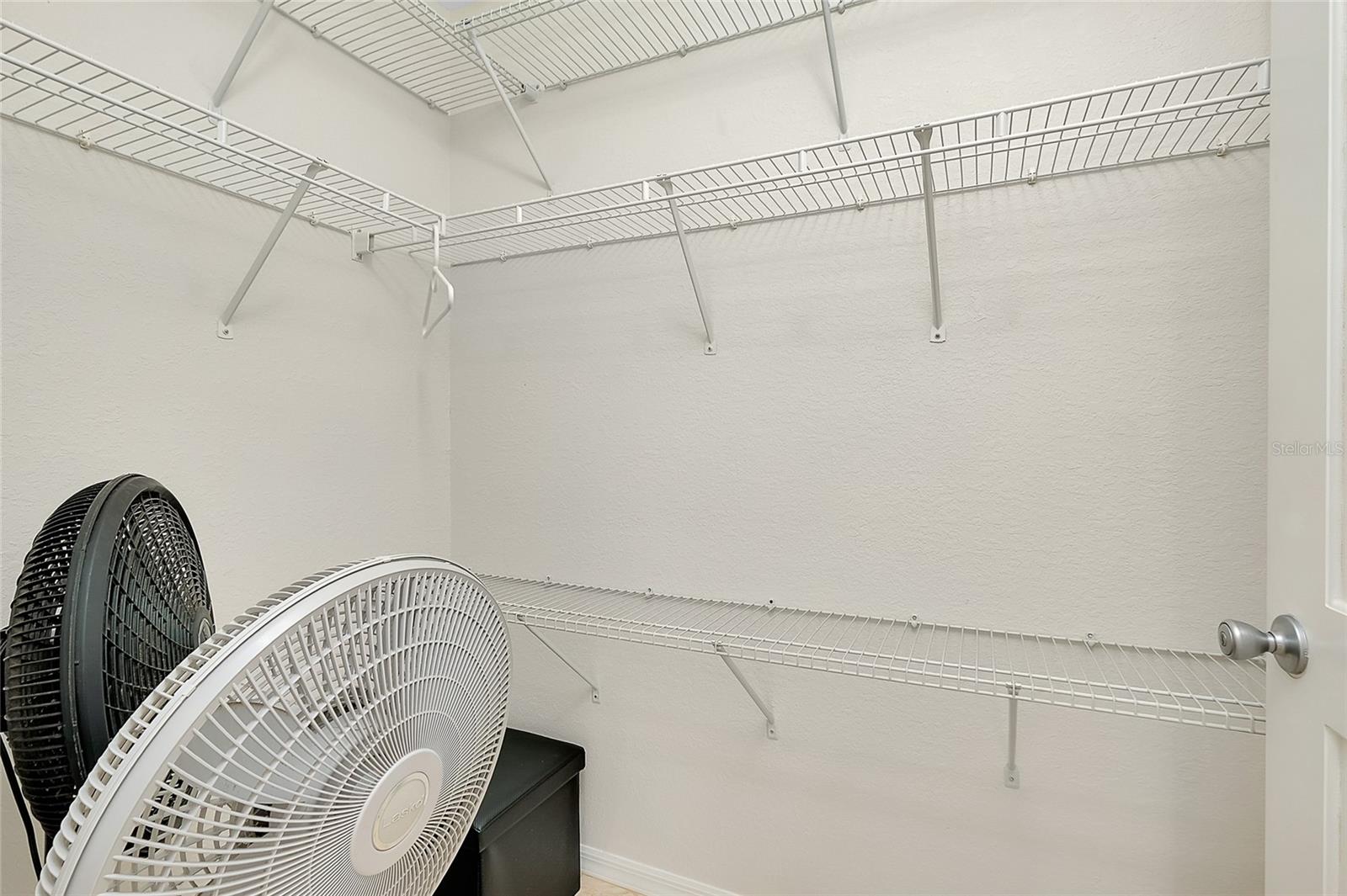 Image 31 of 80 For 5127 Melbourne Street F301