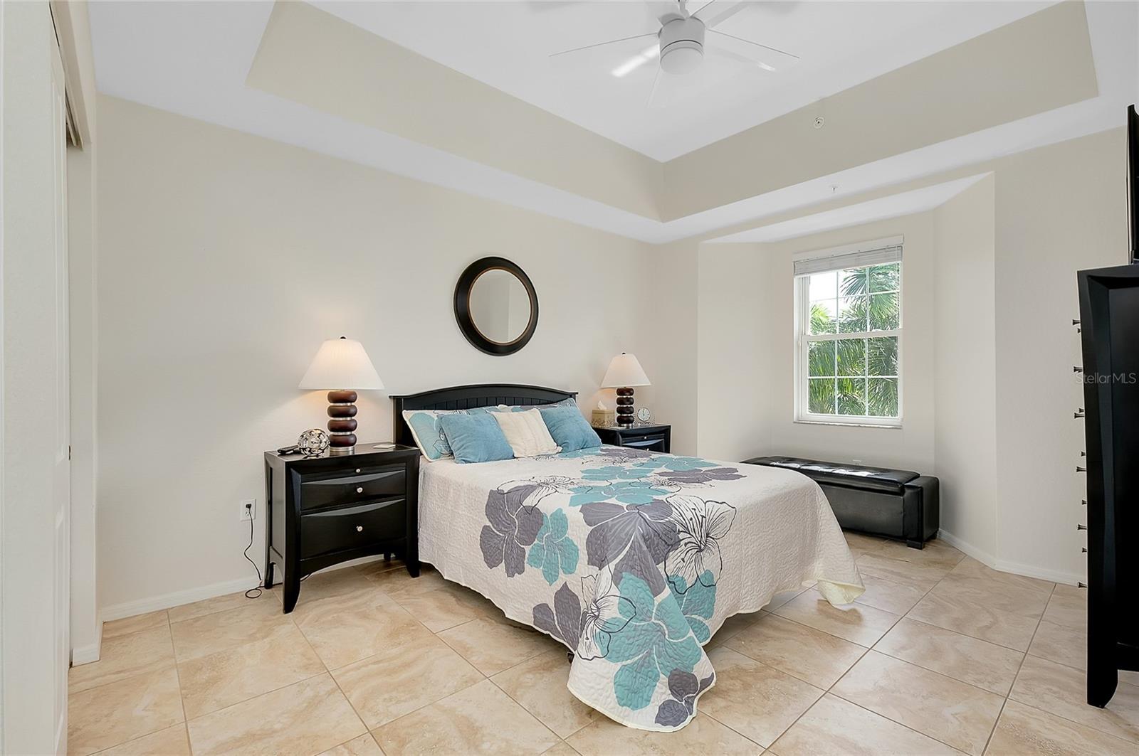 Image 38 of 80 For 5127 Melbourne Street F301