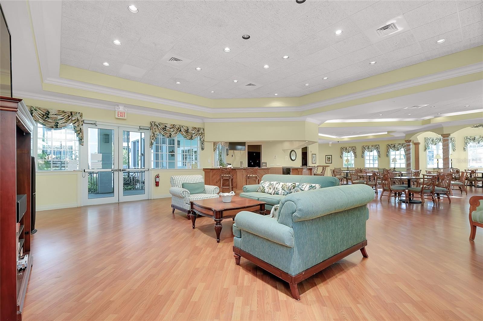 Image 52 of 80 For 5127 Melbourne Street F301