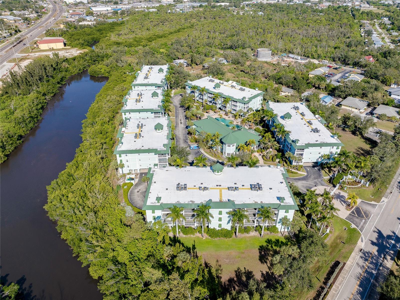 Image 78 of 80 For 5127 Melbourne Street F301