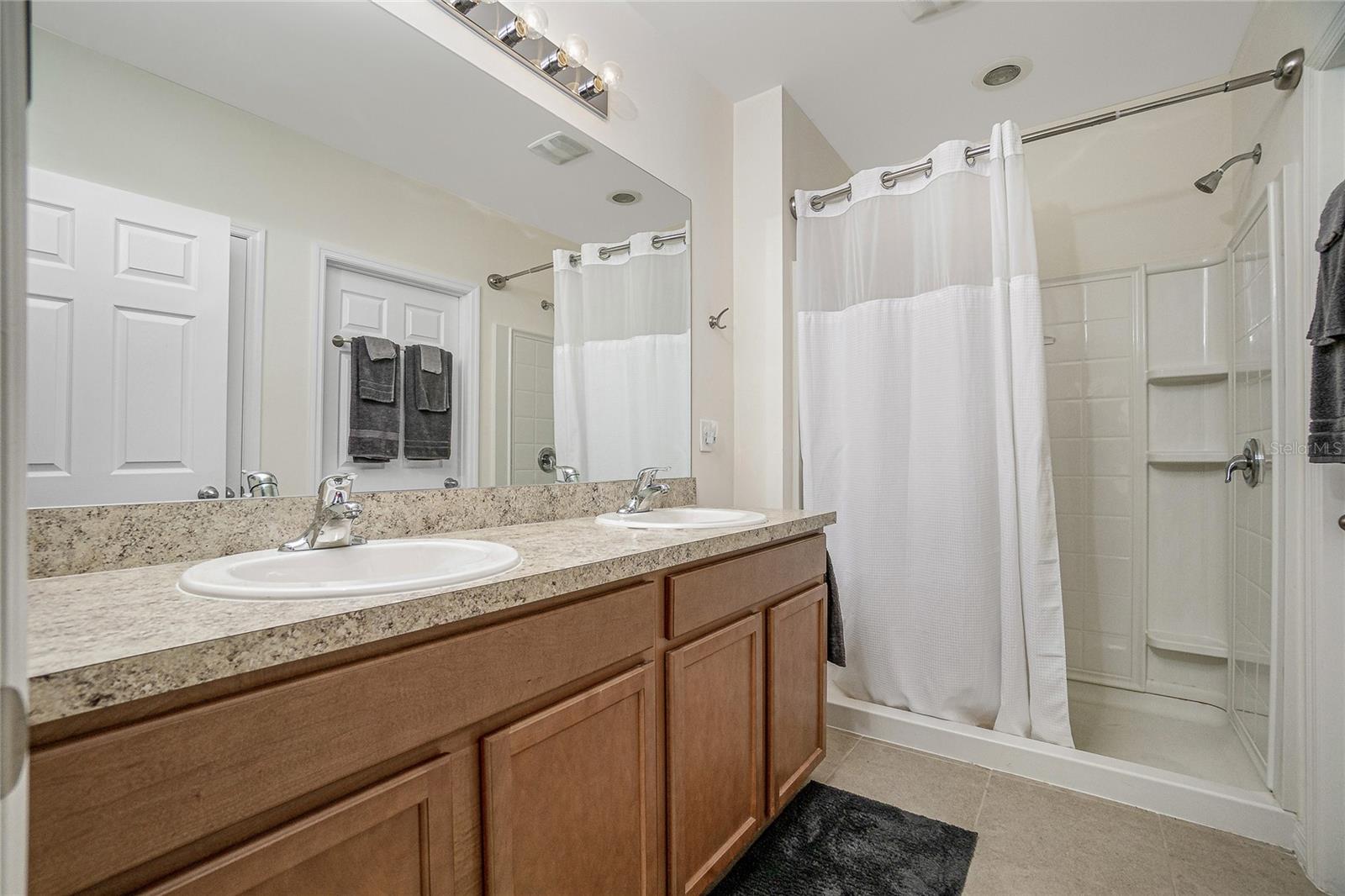 Image 17 of 59 For 7457 Lenox Cir