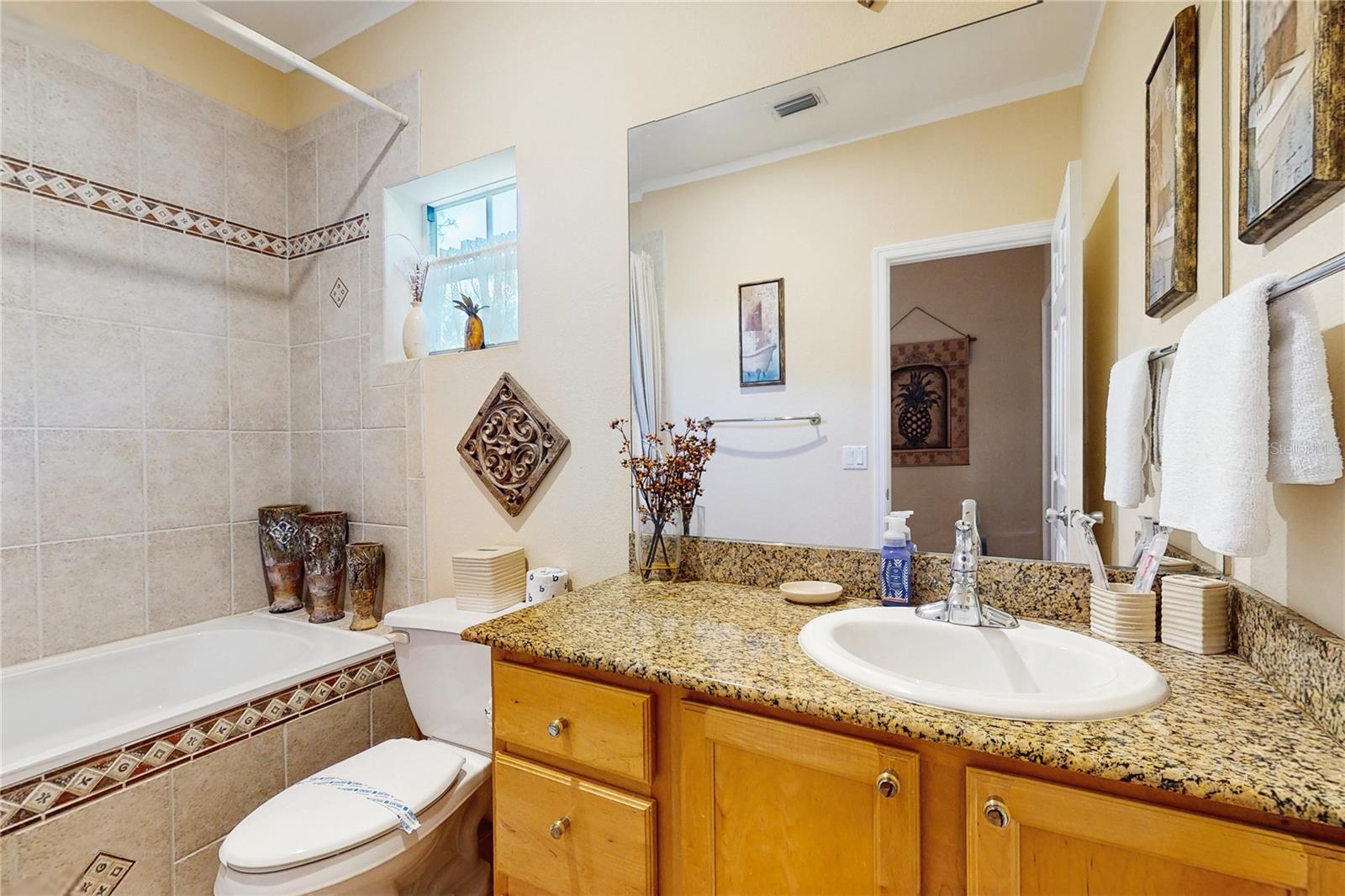 Image 10 of 19 For 2090 Big Pass Lane D