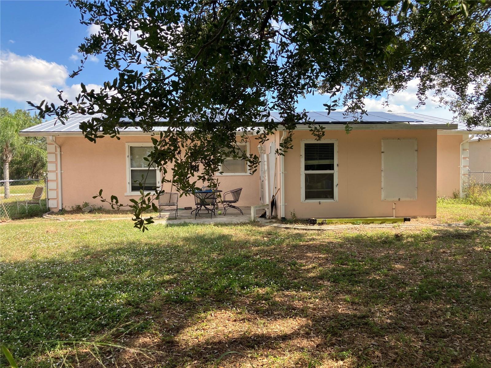 Image 7 of 8 For 11337 Pine Avenue