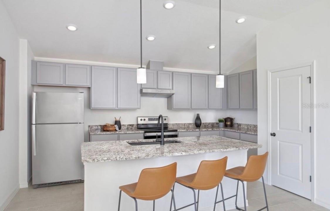 Image 5 of 6 For 9183 Sandy Bluffs Circle