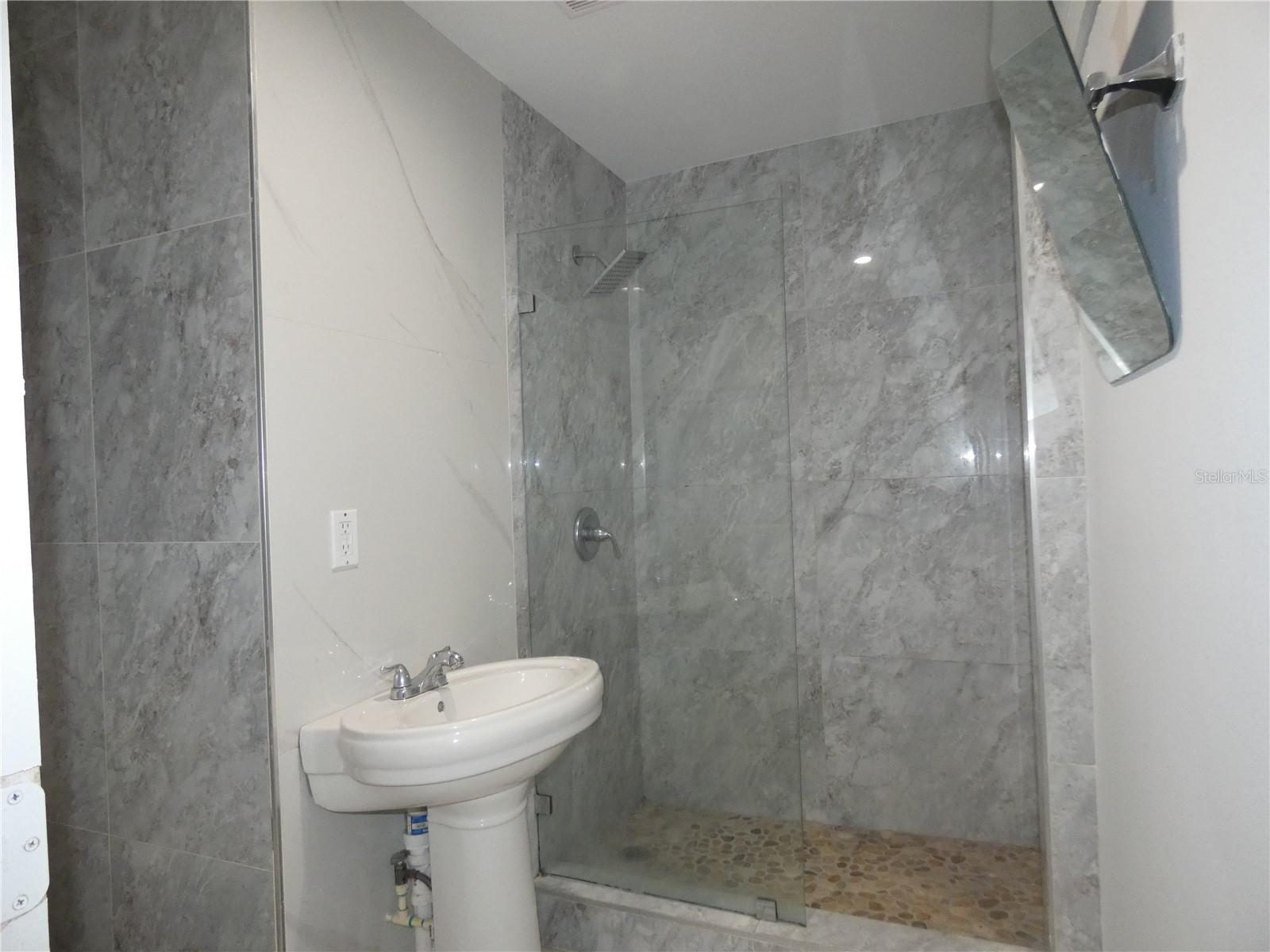 Image 13 of 31 For 3817 Pearl Street