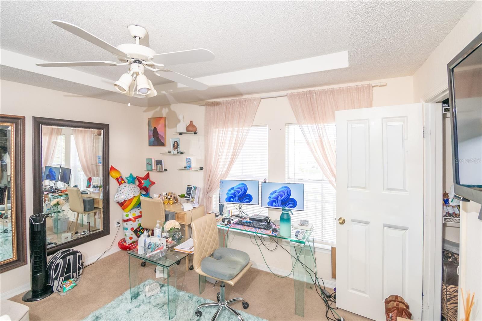 Image 14 of 28 For 18001 Richmond Place Drive 735