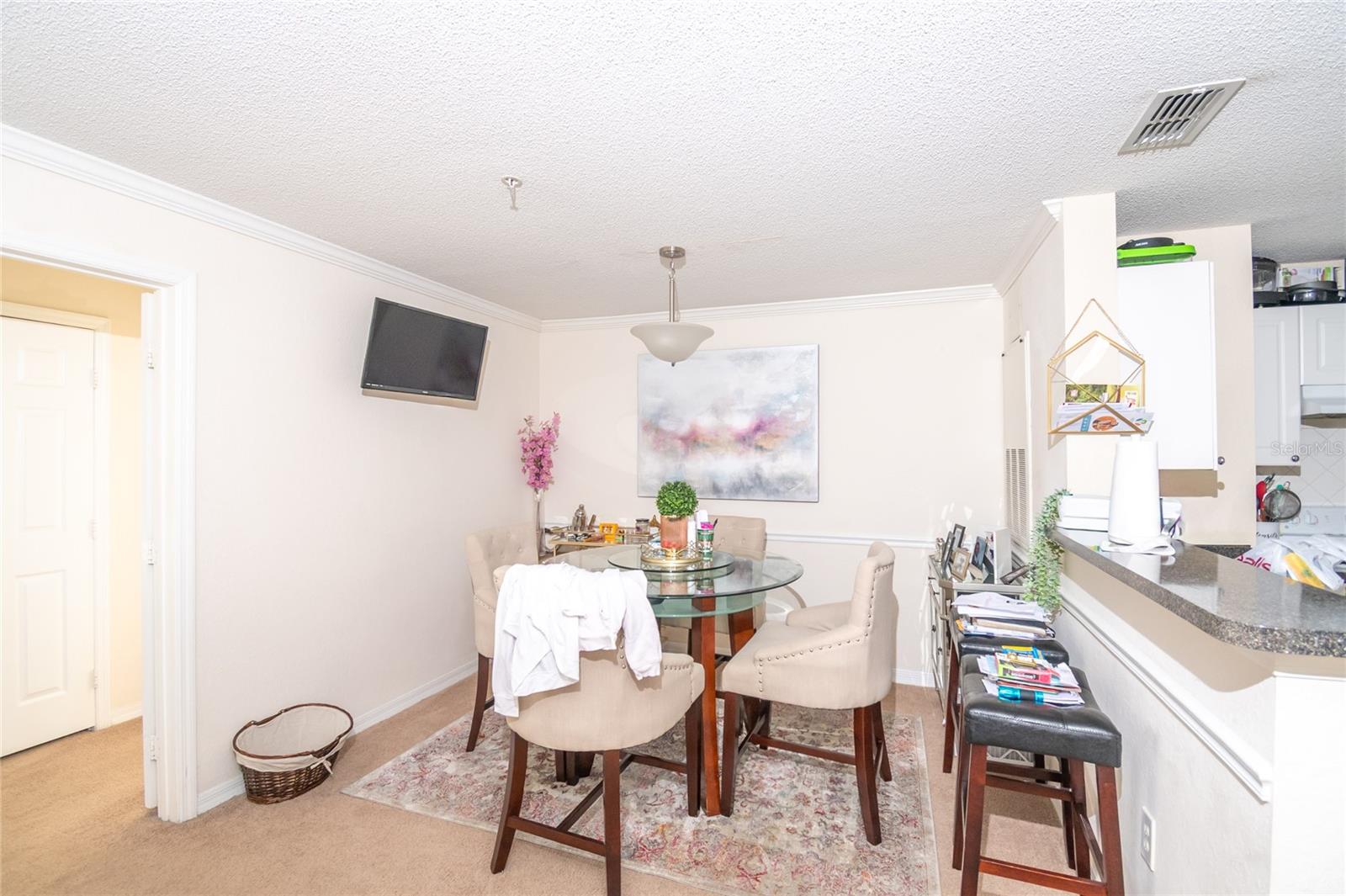 Image 7 of 28 For 18001 Richmond Place Drive 735