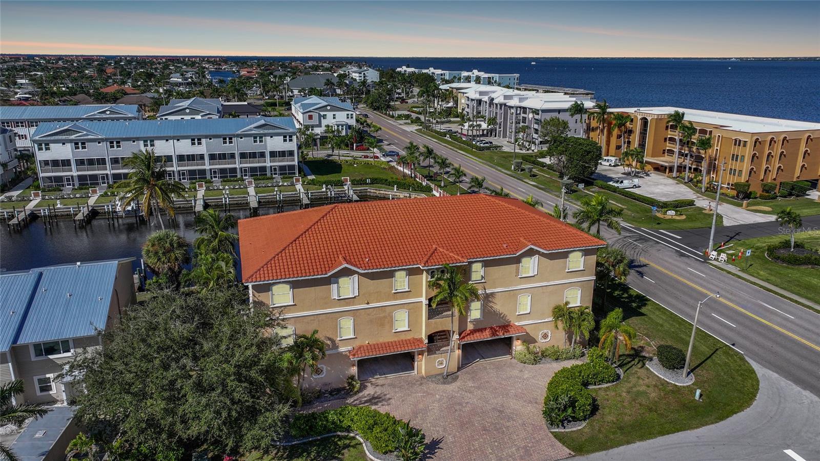 Image 48 of 55 For 290 Lewis Circle 121