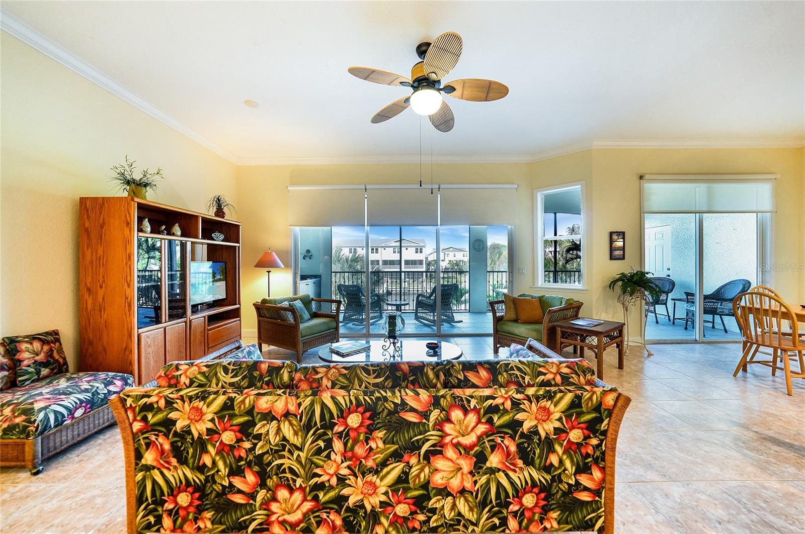 Image 7 of 55 For 290 Lewis Circle 121