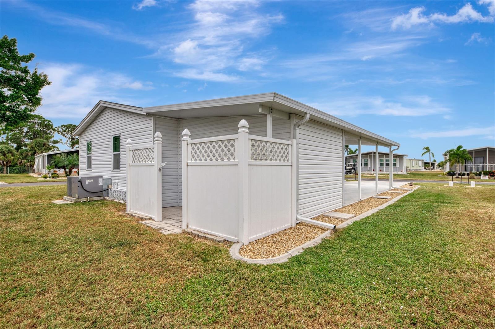 Image 39 of 50 For 612 La Jolla Circle