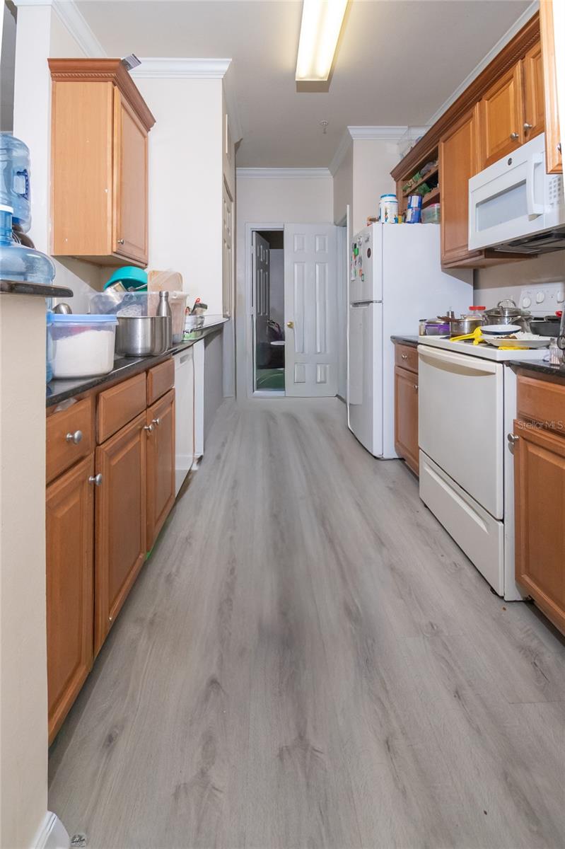 Image 5 of 24 For 18103 Back Stretch Lane